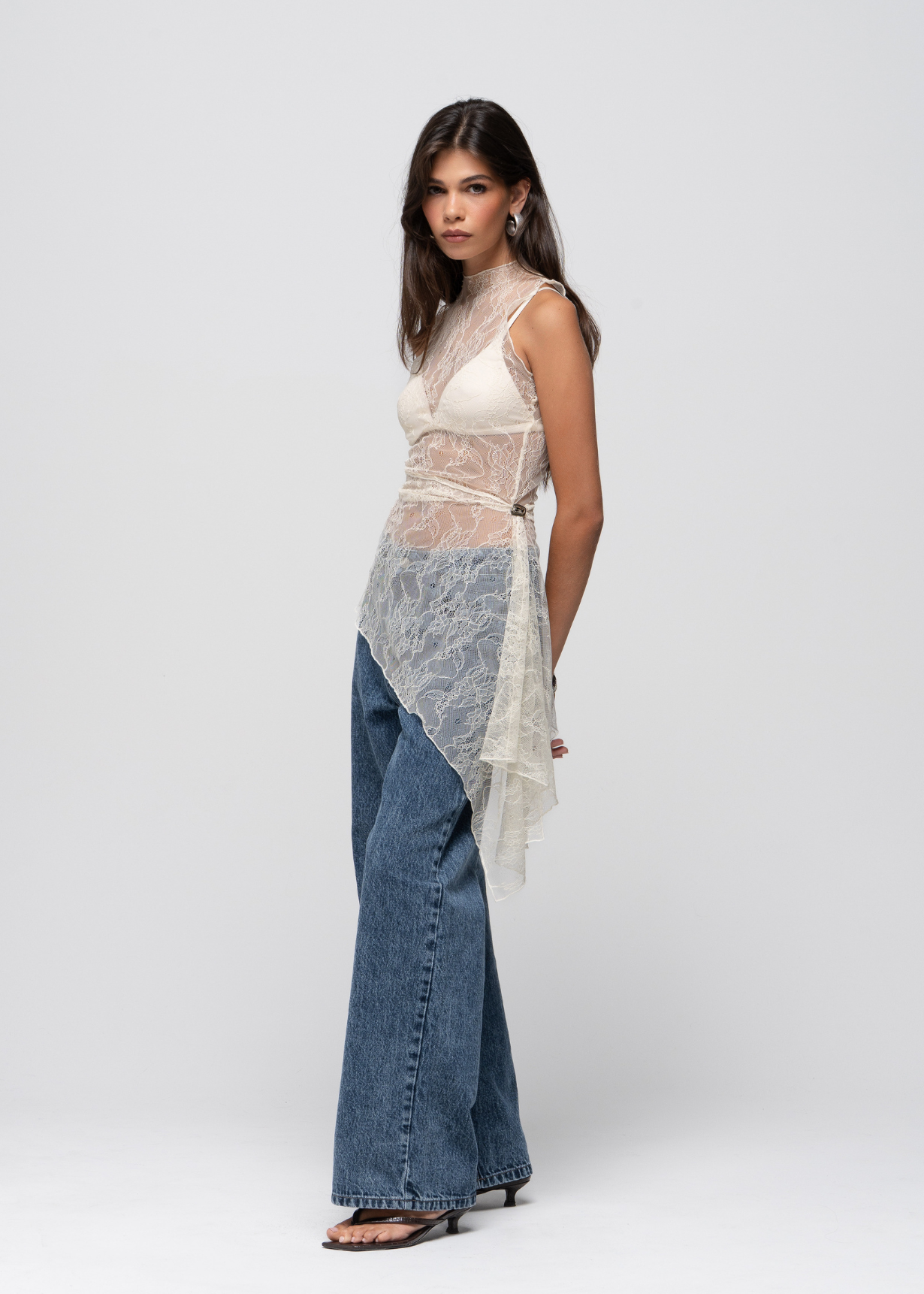 Mia Mid-Waist Wide Leg Jeans - Medium Blue