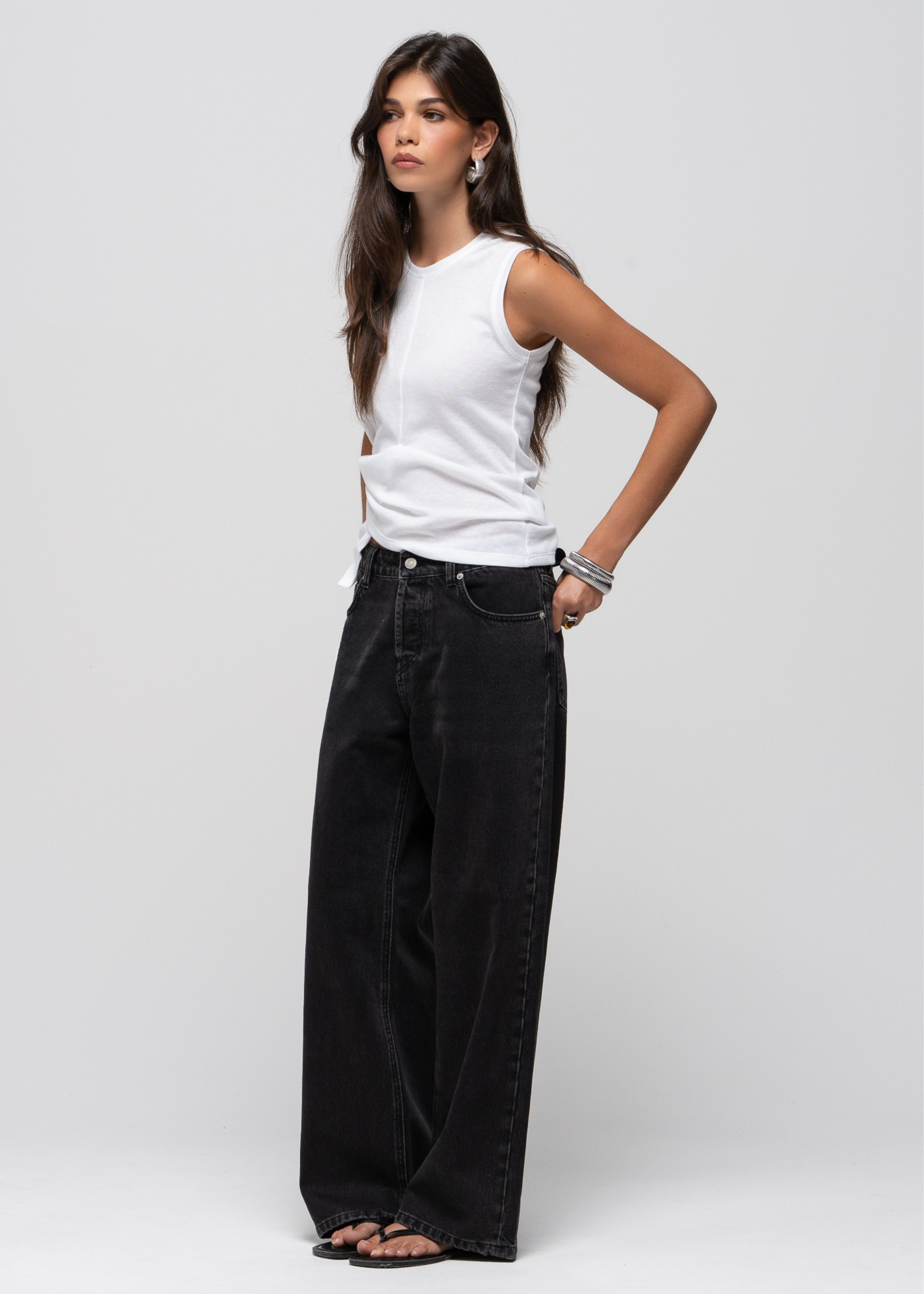 Mia Mid-Waist Wide Leg Jeans - Dark Grey