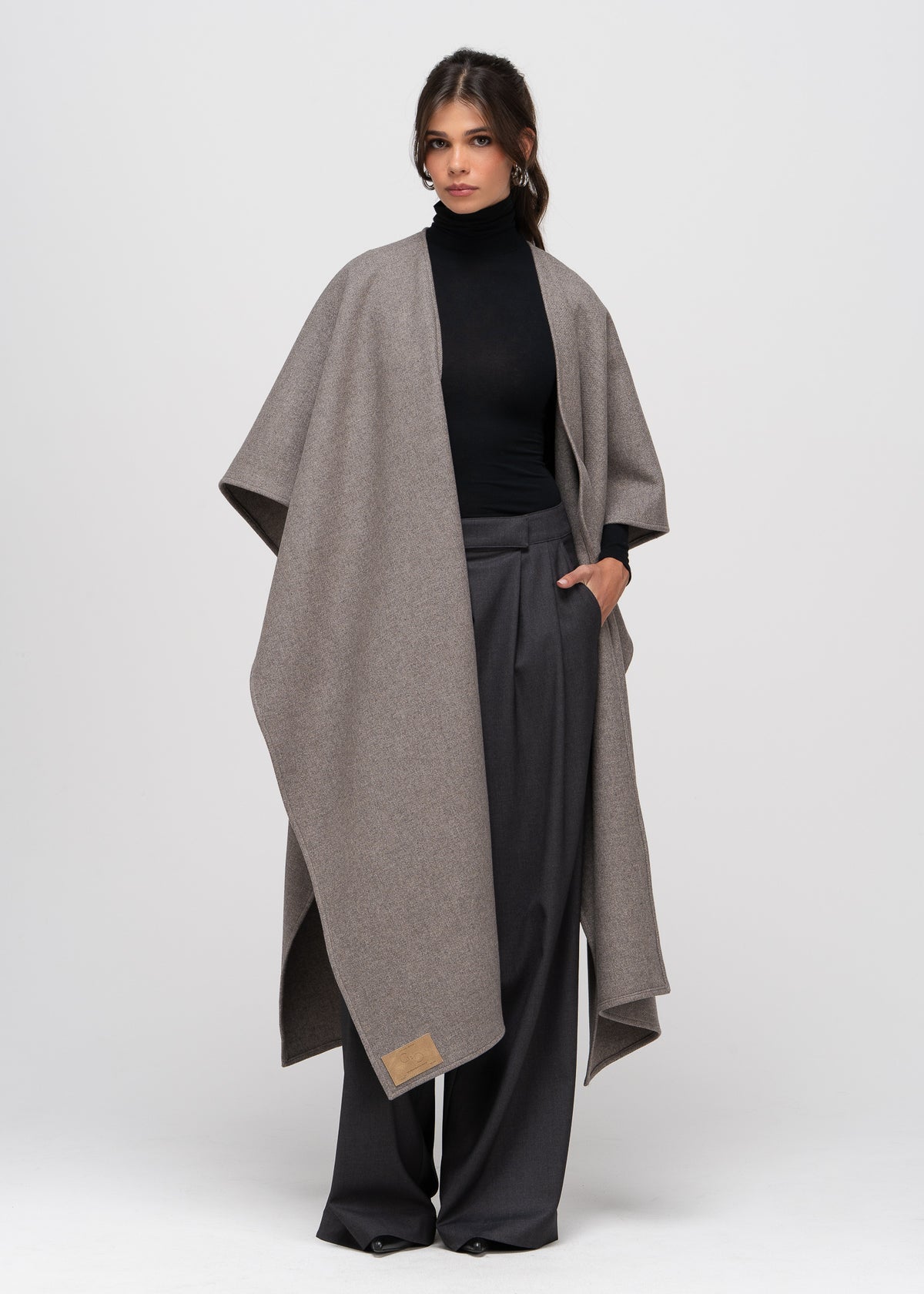 Drape Maxi Wool Cape | Grey