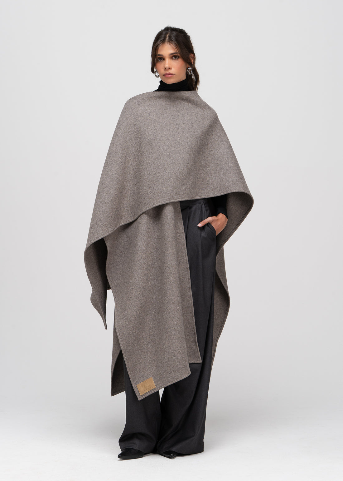Drape Maxi Wool Cape | Grey