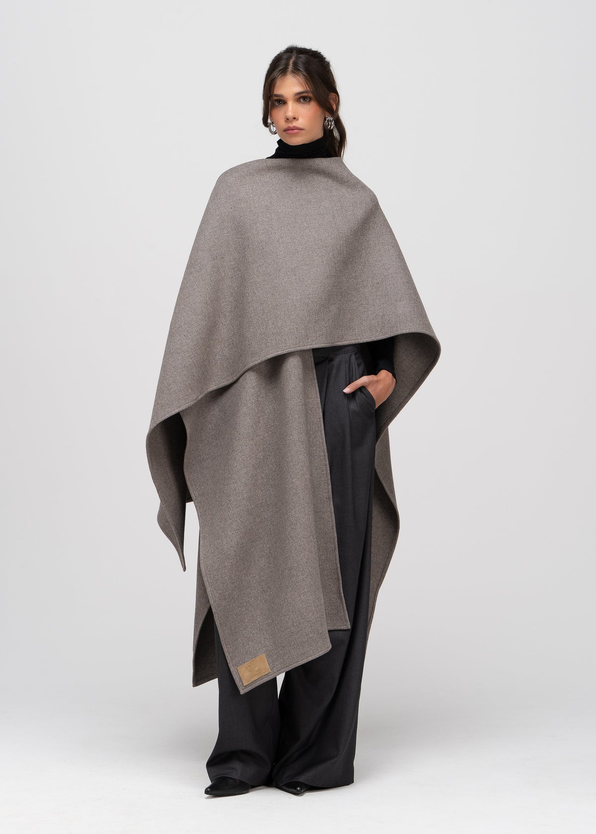 Drape Maxi Wool Cape | Grey