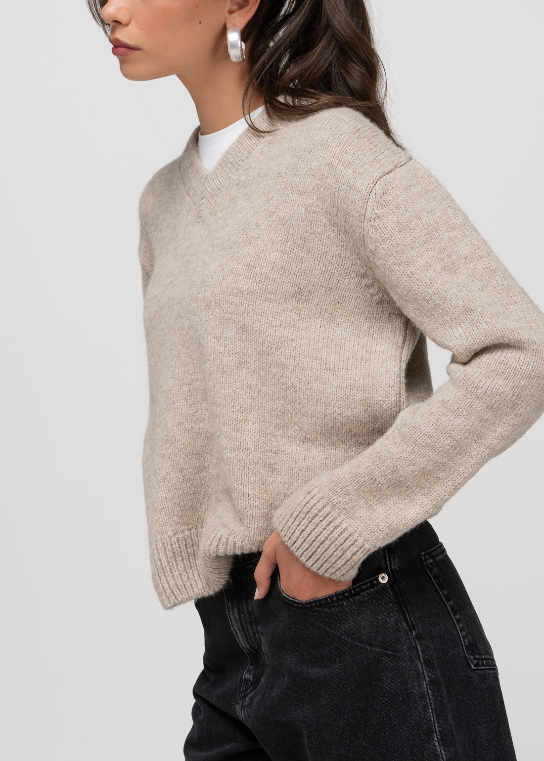 Zoe Oversized V-Neck Sweater – Oatmeal