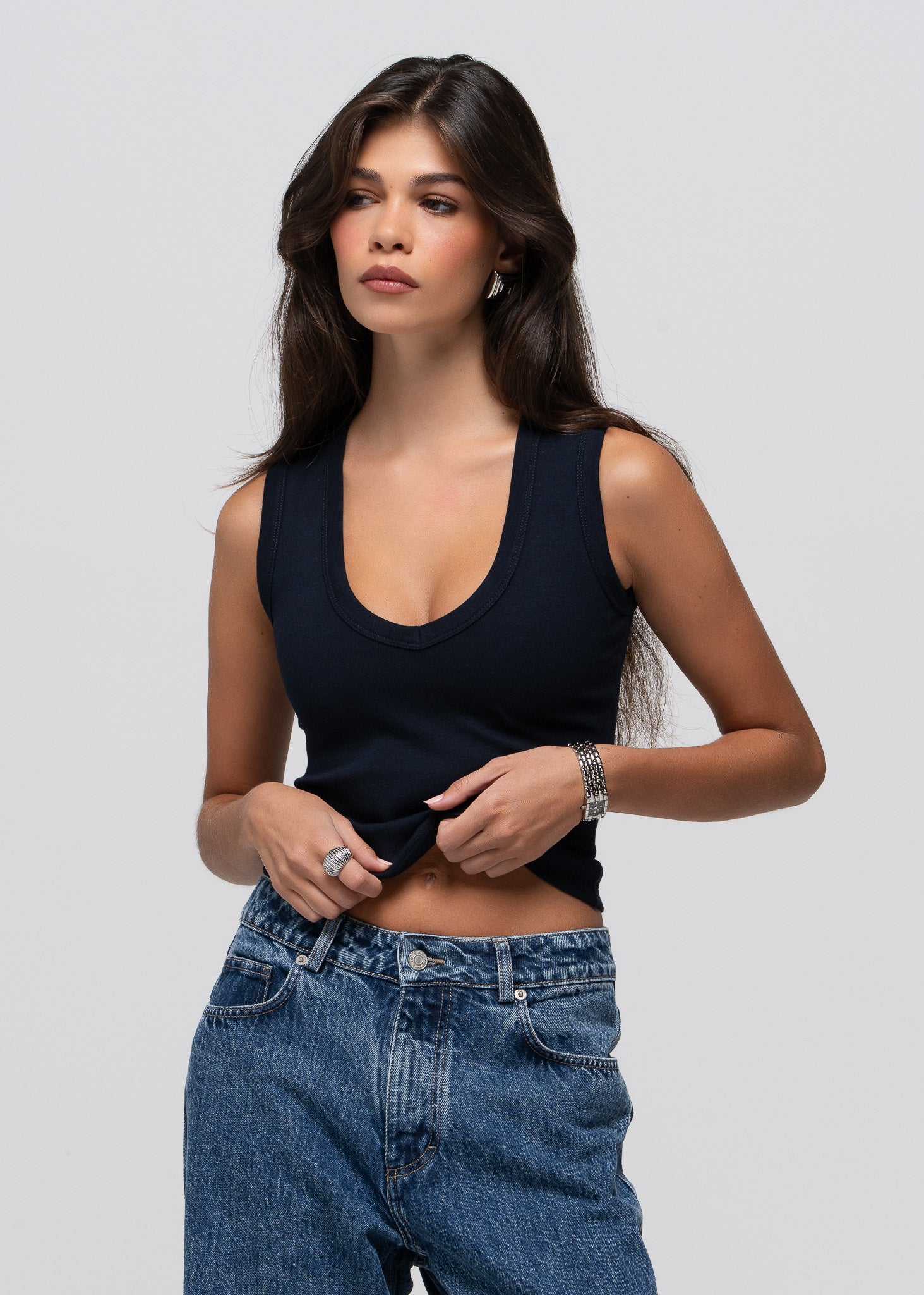 Fitted V-Neck Tank Top - Navy