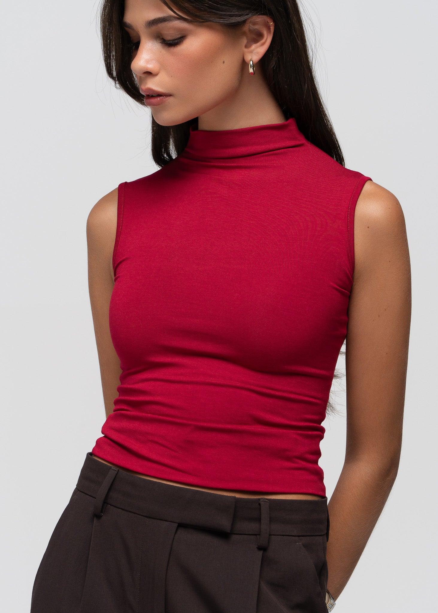 Petra Fitted High-Neck Top - Magenta