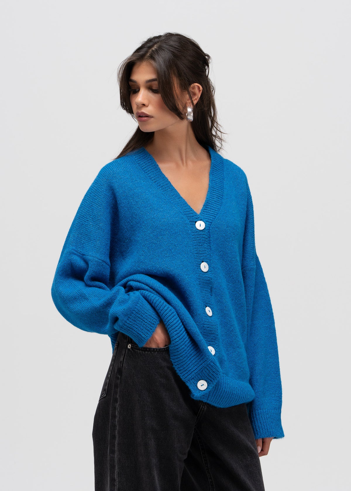 Milo Oversized V-Neck Cardigan – Cobalt Blue