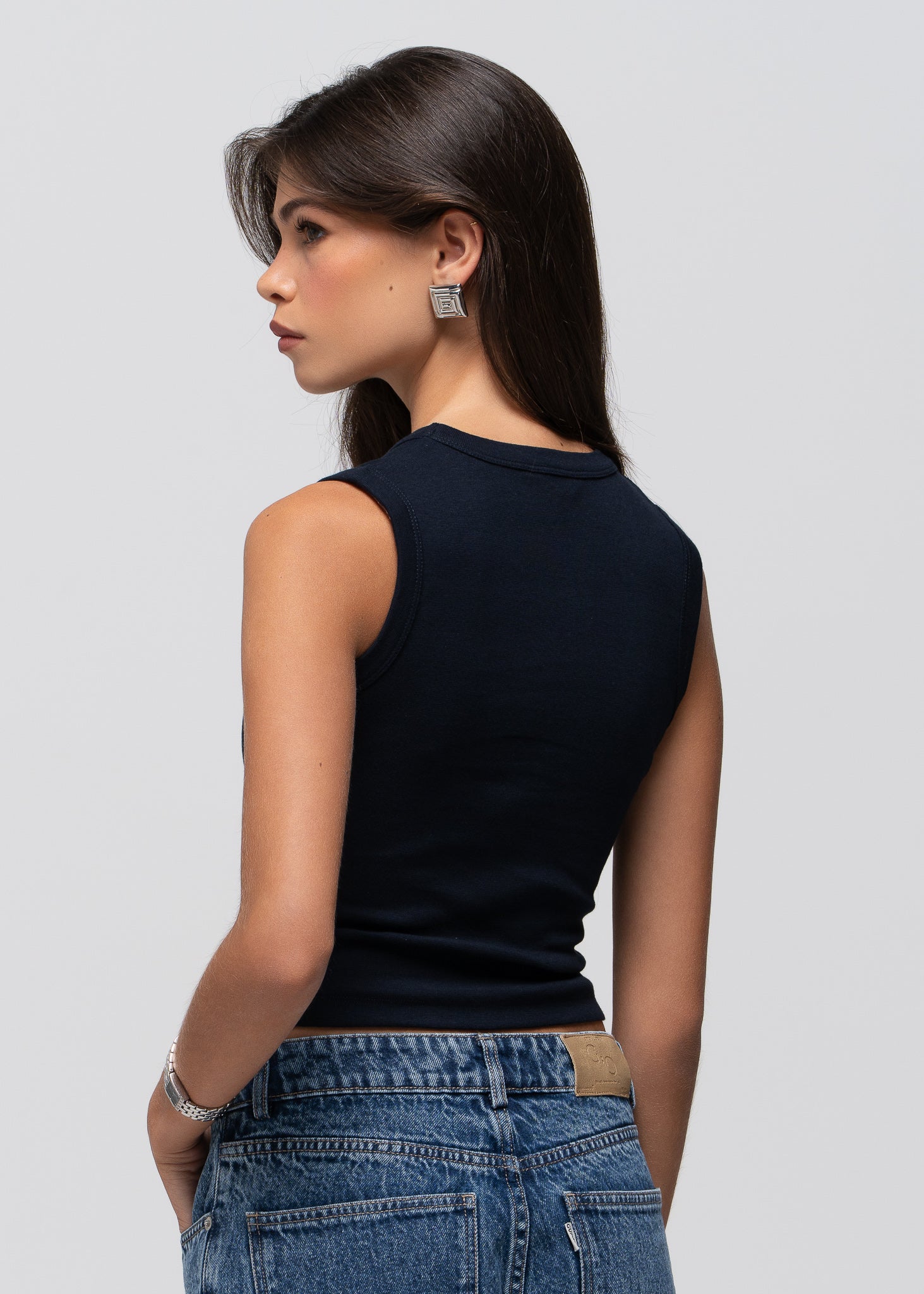 Fitted V-Neck Tank Top - Navy