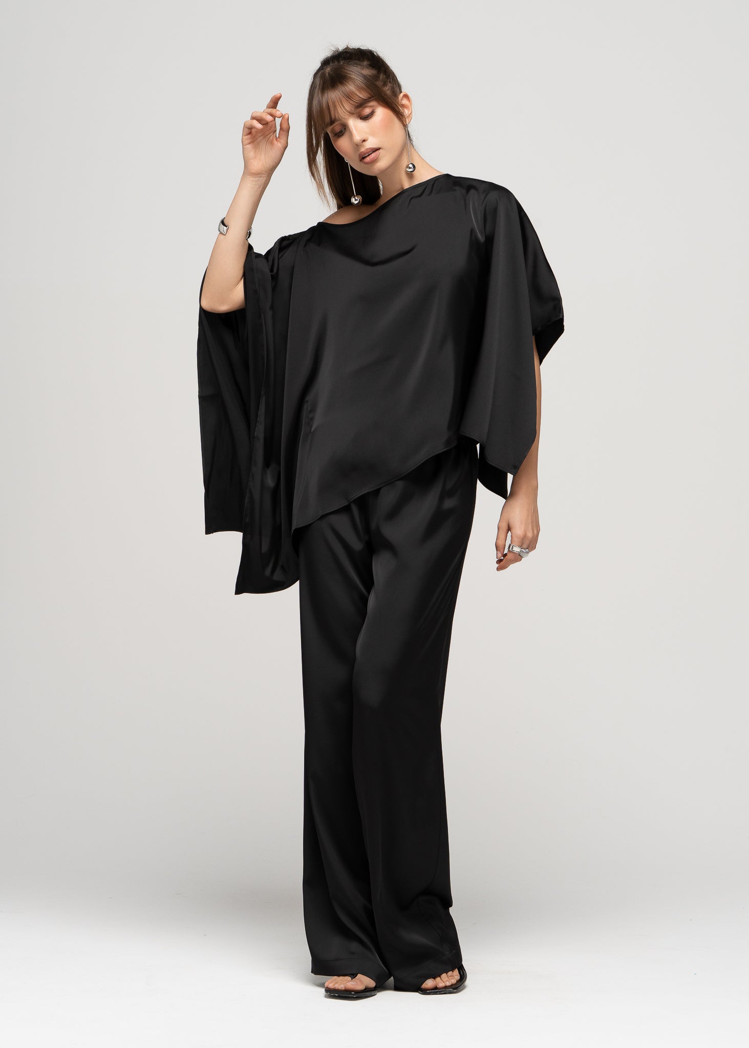 Giulia Loose Satin Pants - Black