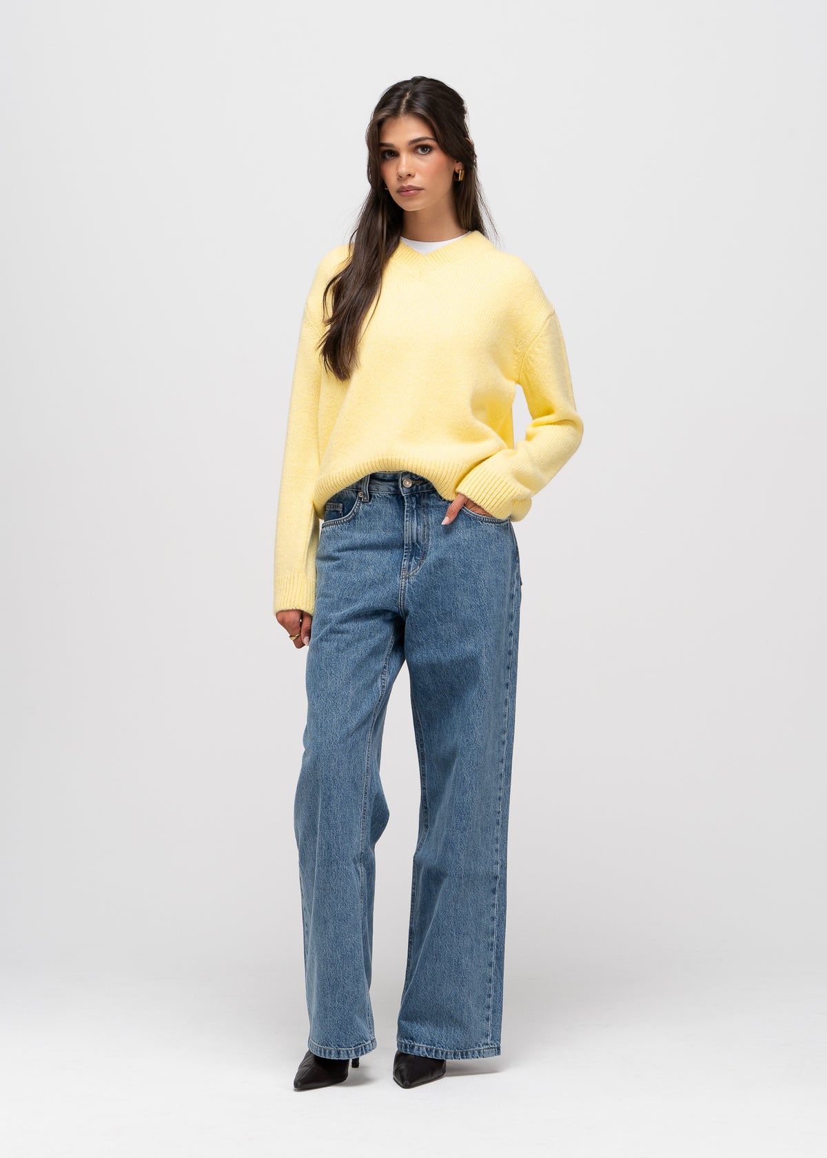 Zoe Oversized V-Neck Sweater – Yellow