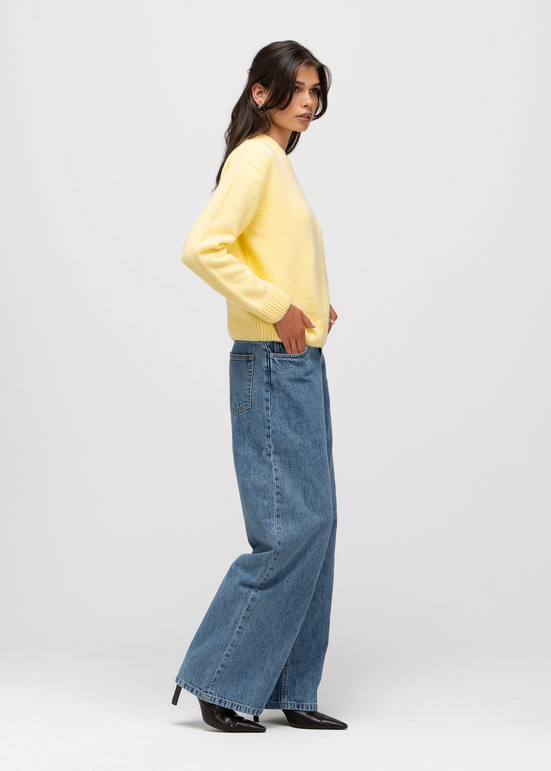 Zoe Oversized V-Neck Sweater – Yellow