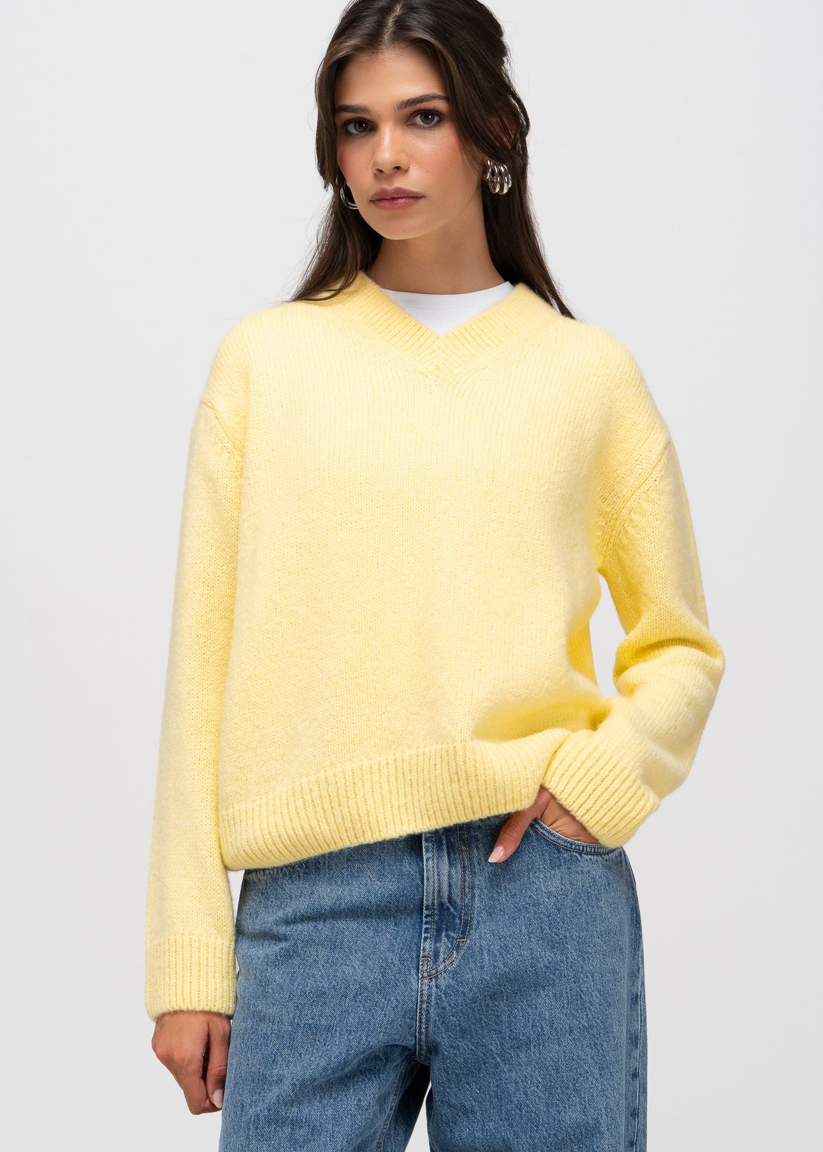 Zoe Oversized V-Neck Sweater – Yellow