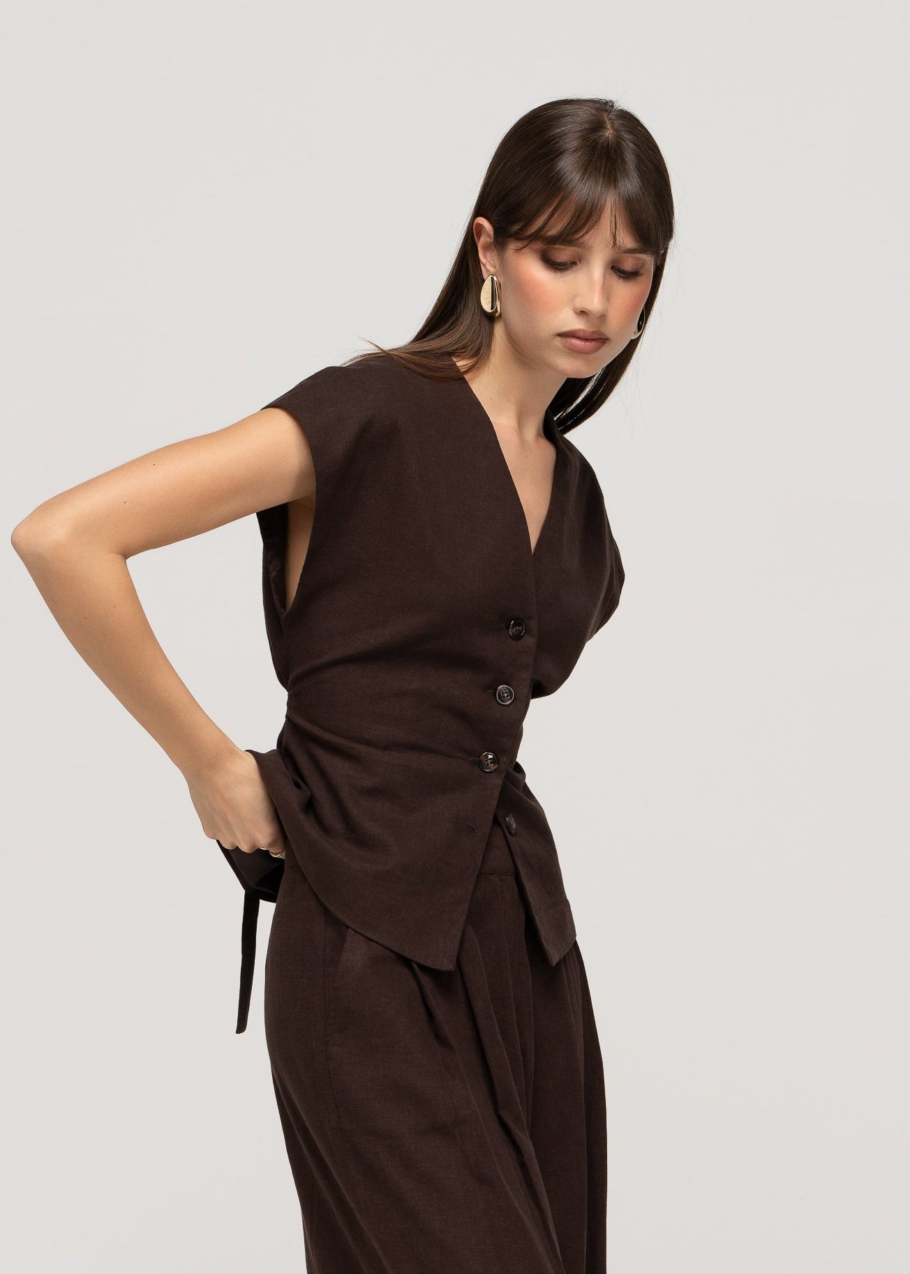 Nolla Adjustable Linen Vest - Brown