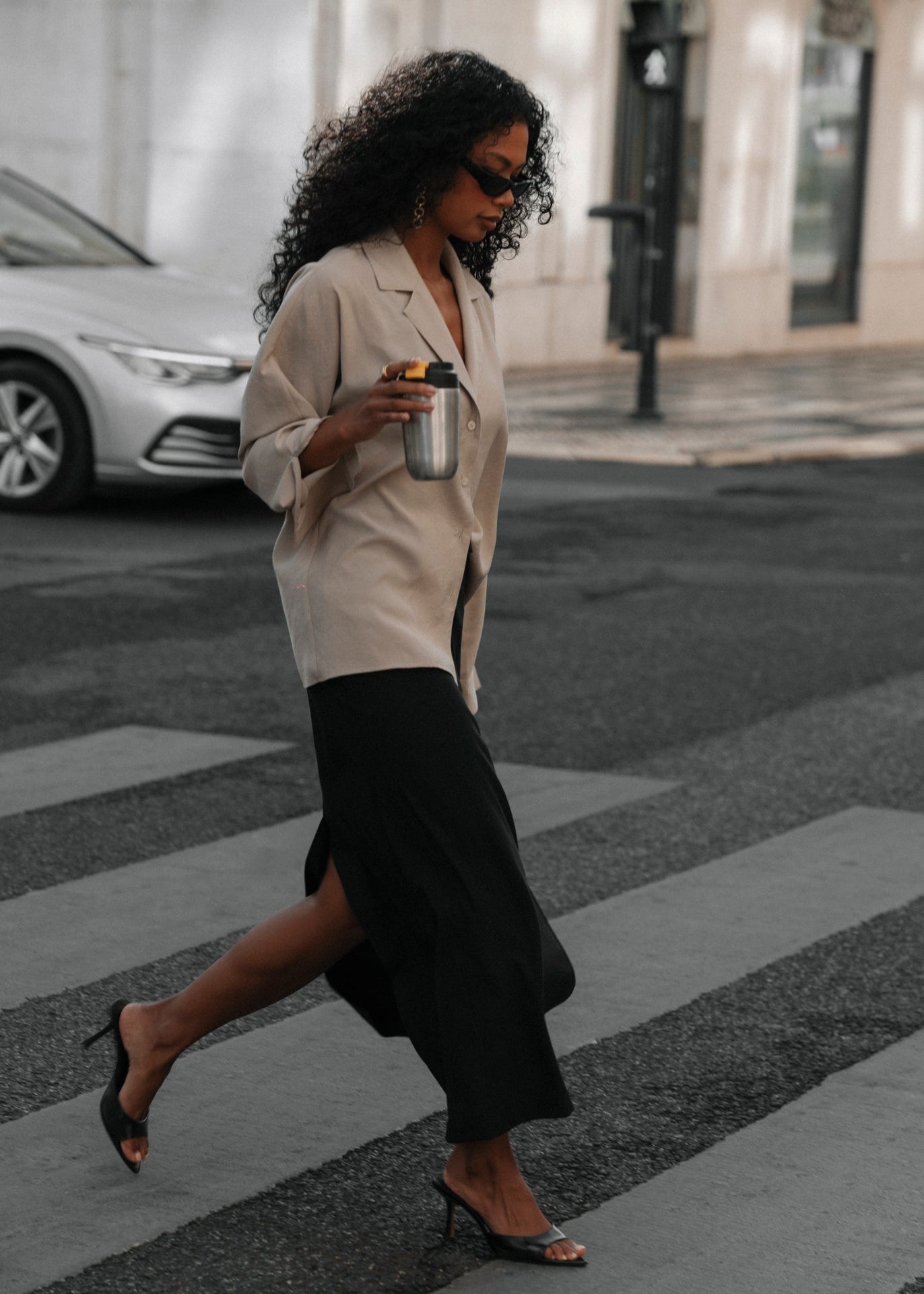 Keanu Tailored Mid-Waist Midi Skirt - Black