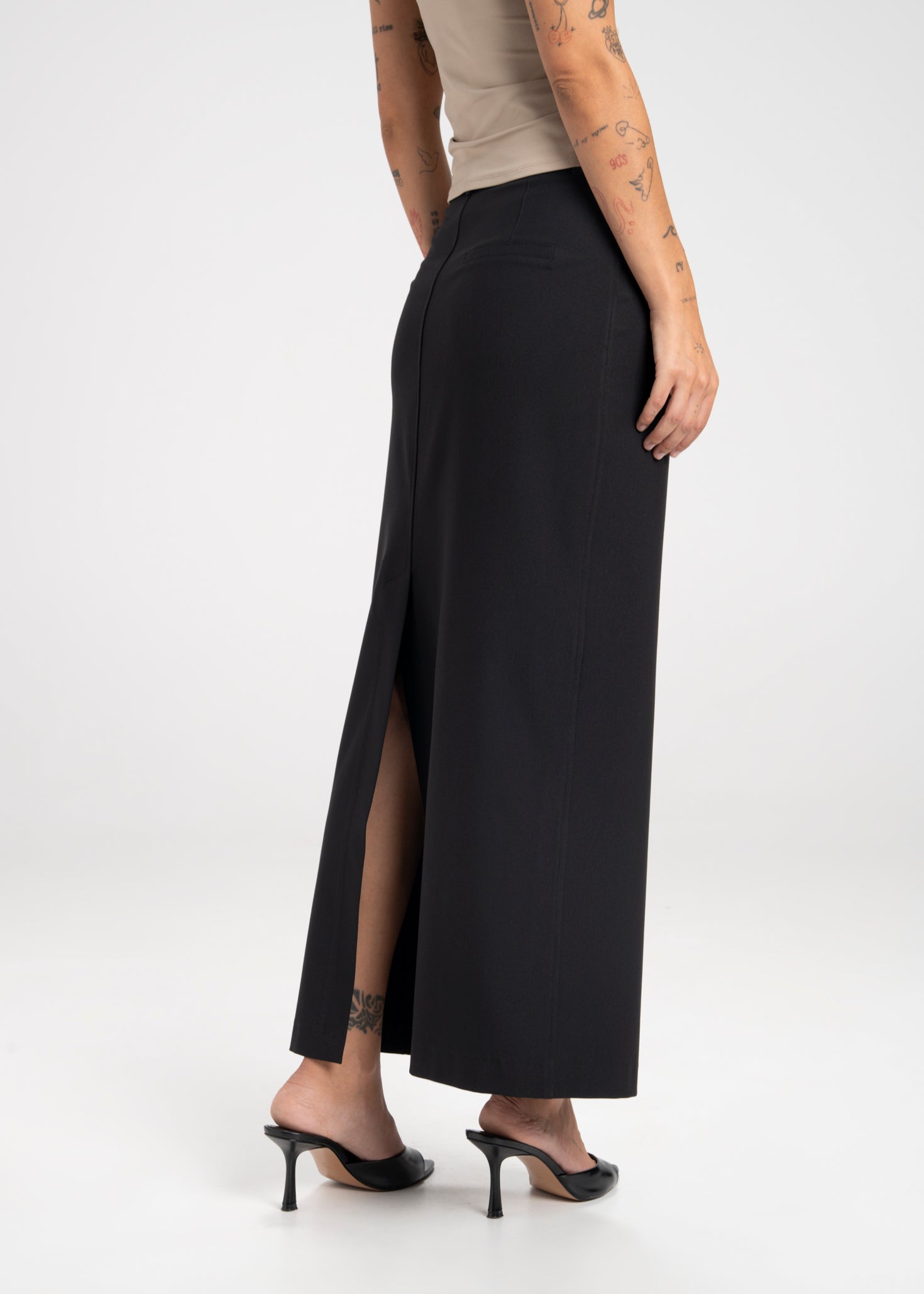 Keanu Tailored Mid-Waist Midi Skirt - Black
