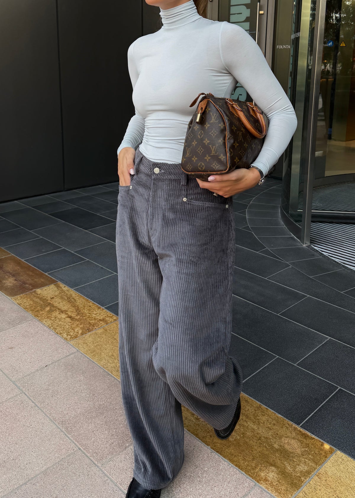 Ava Corduroy Barrel Trousers - Anthracite