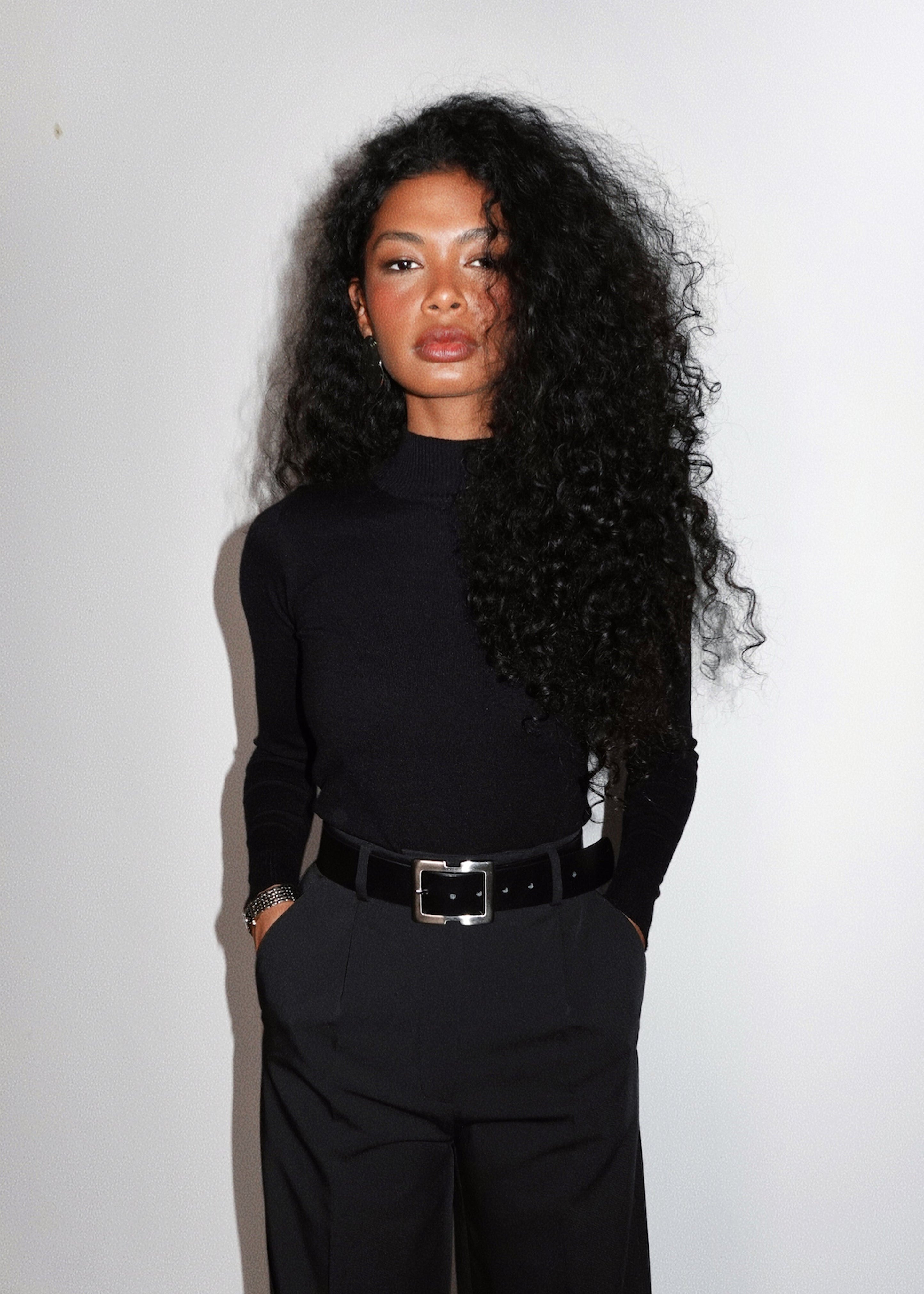 2nd Skin Knitted Mid-Neck Sweater - Black