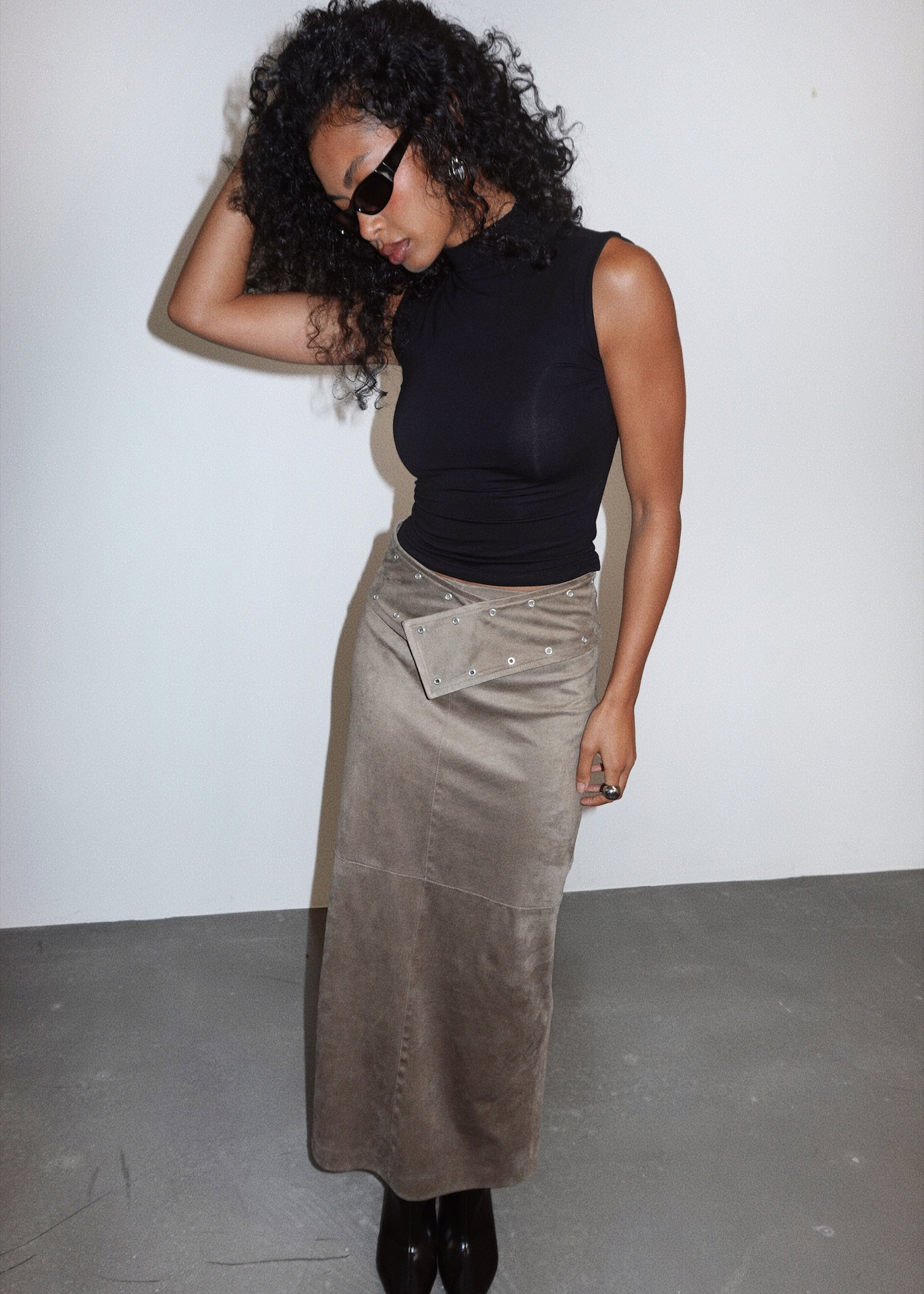 Mora Suede Maxi Mid-Waist Skirt With Belt