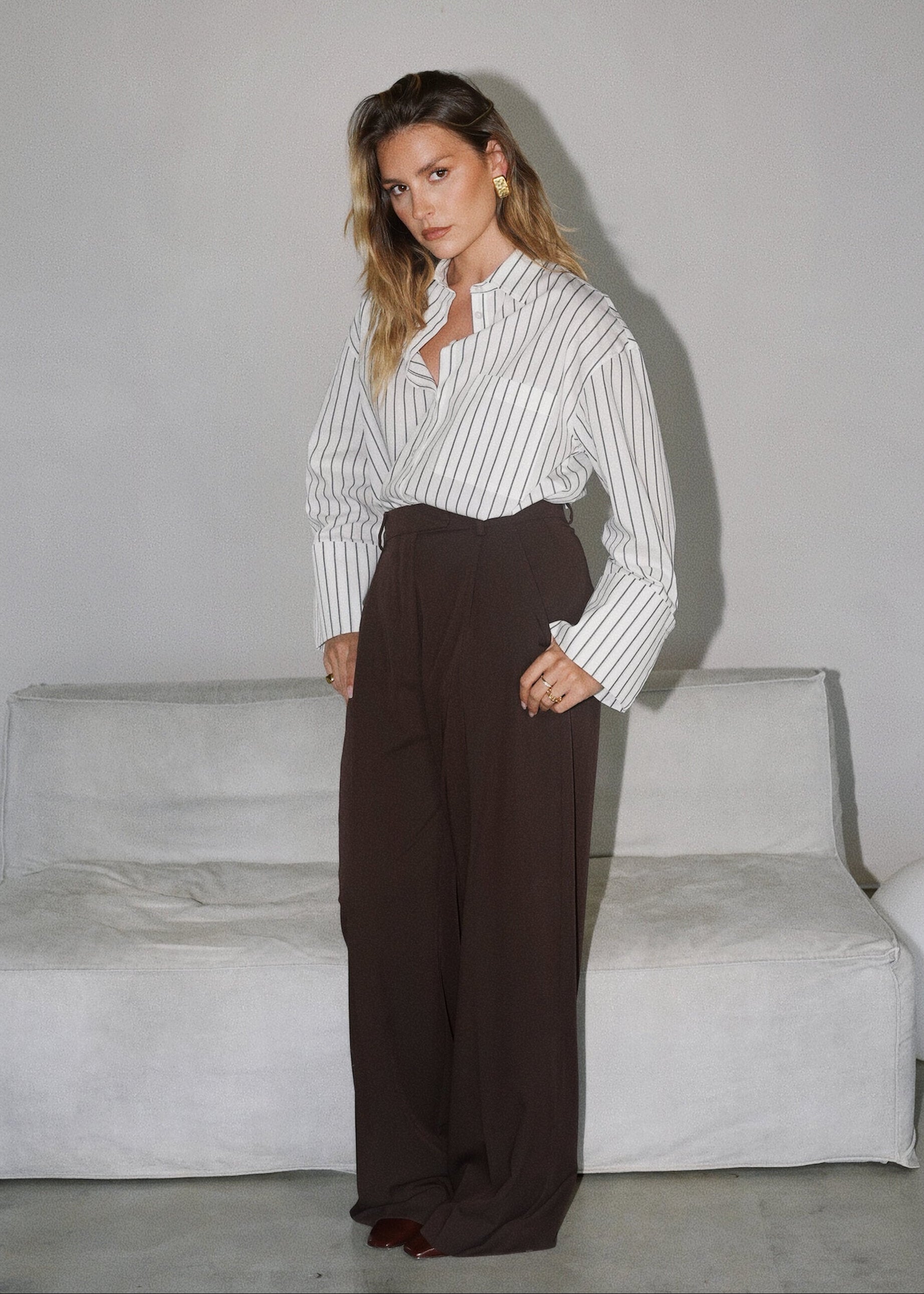 Gia Wide Cuff Cotton Shirt - White & Brown