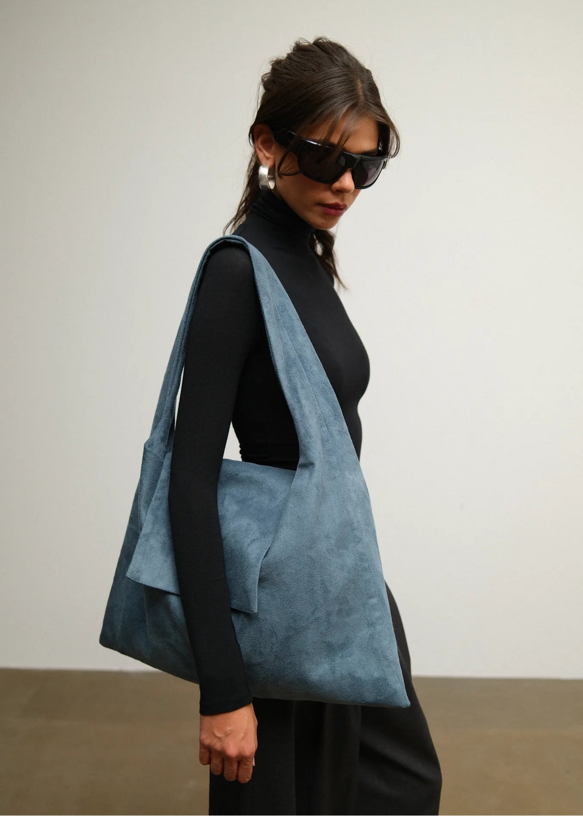 Ease Slouchy Shoulder Bag - Blue (Made to Order)