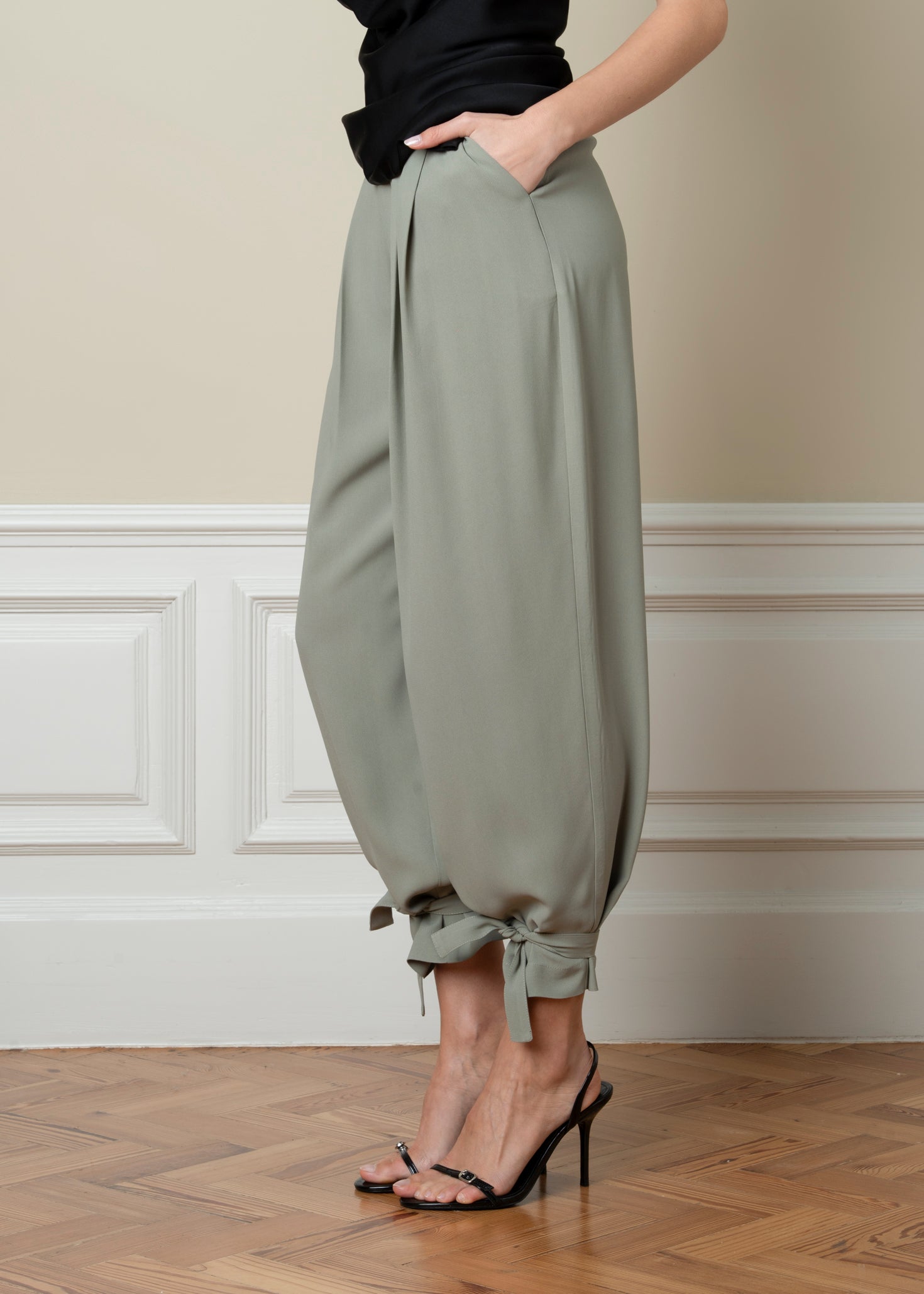 Jade Balloon Mid-Waist Pants