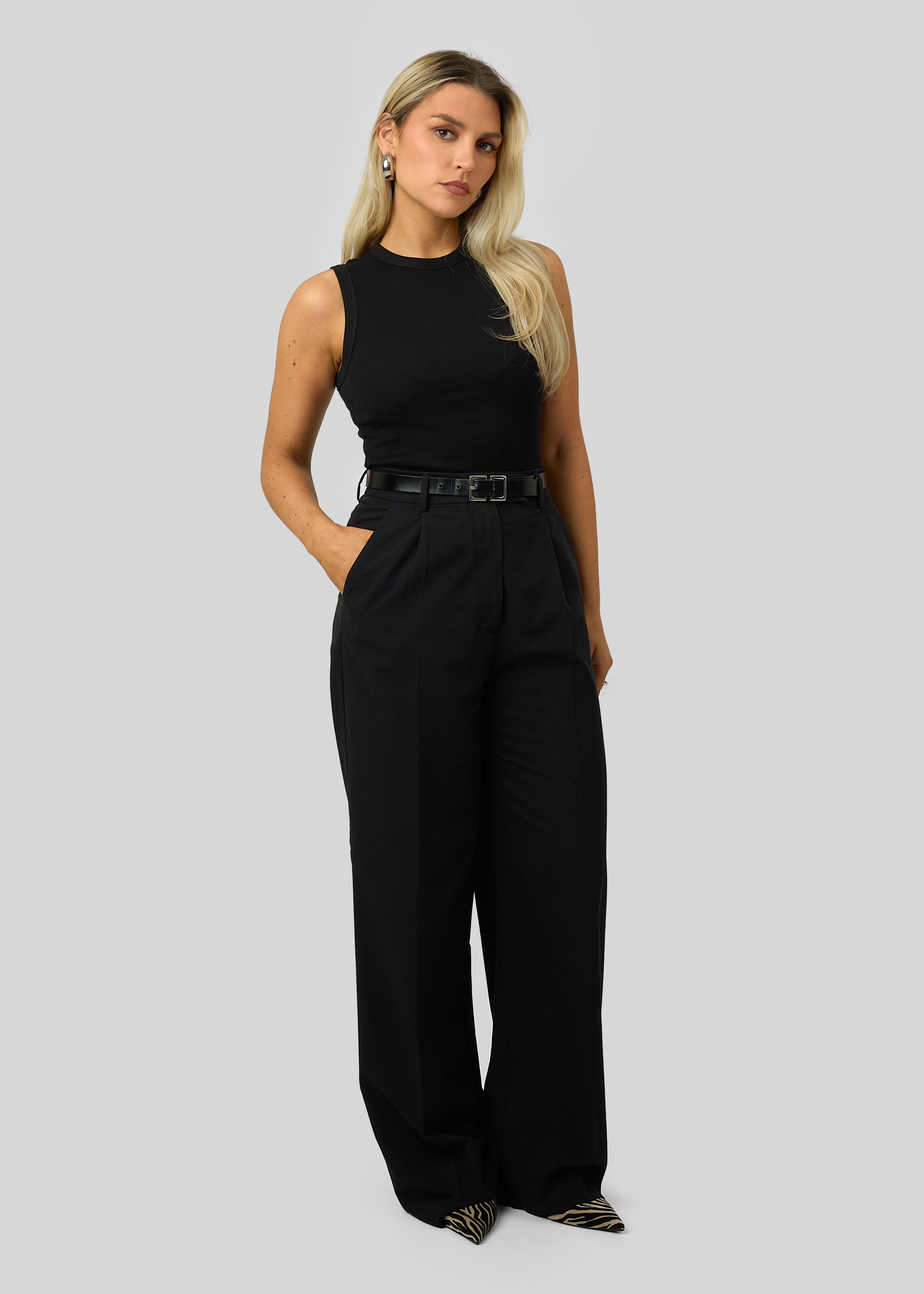 Kurt High-Neck Tank Top - Black
