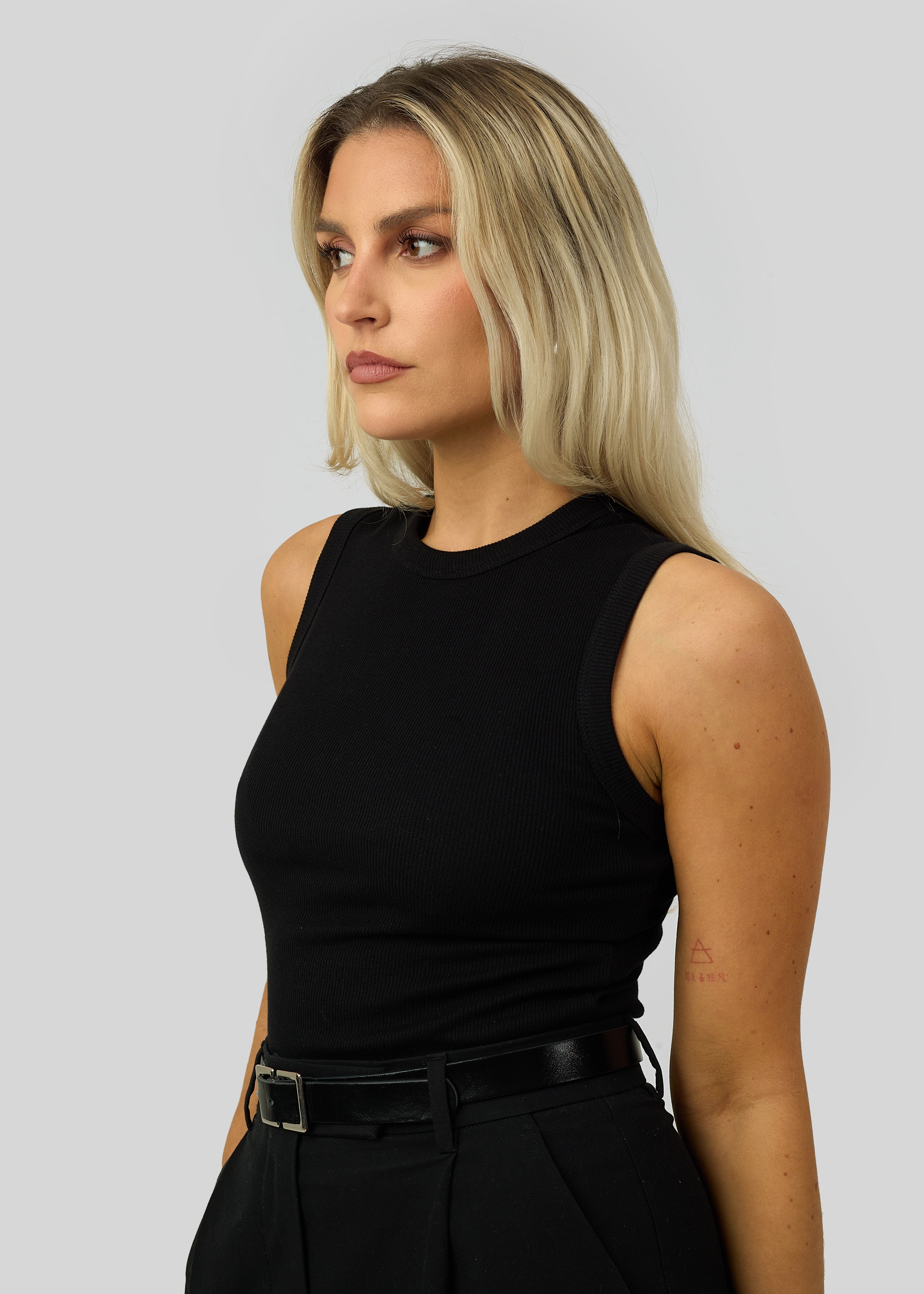 Kurt High-Neck Tank Top - Black