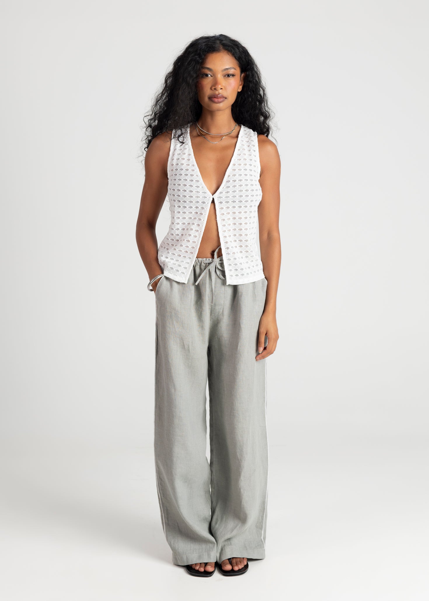 Devi Vest