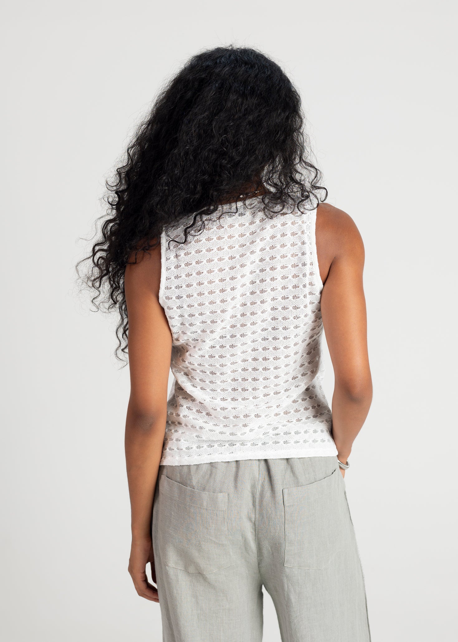 Devi Vest