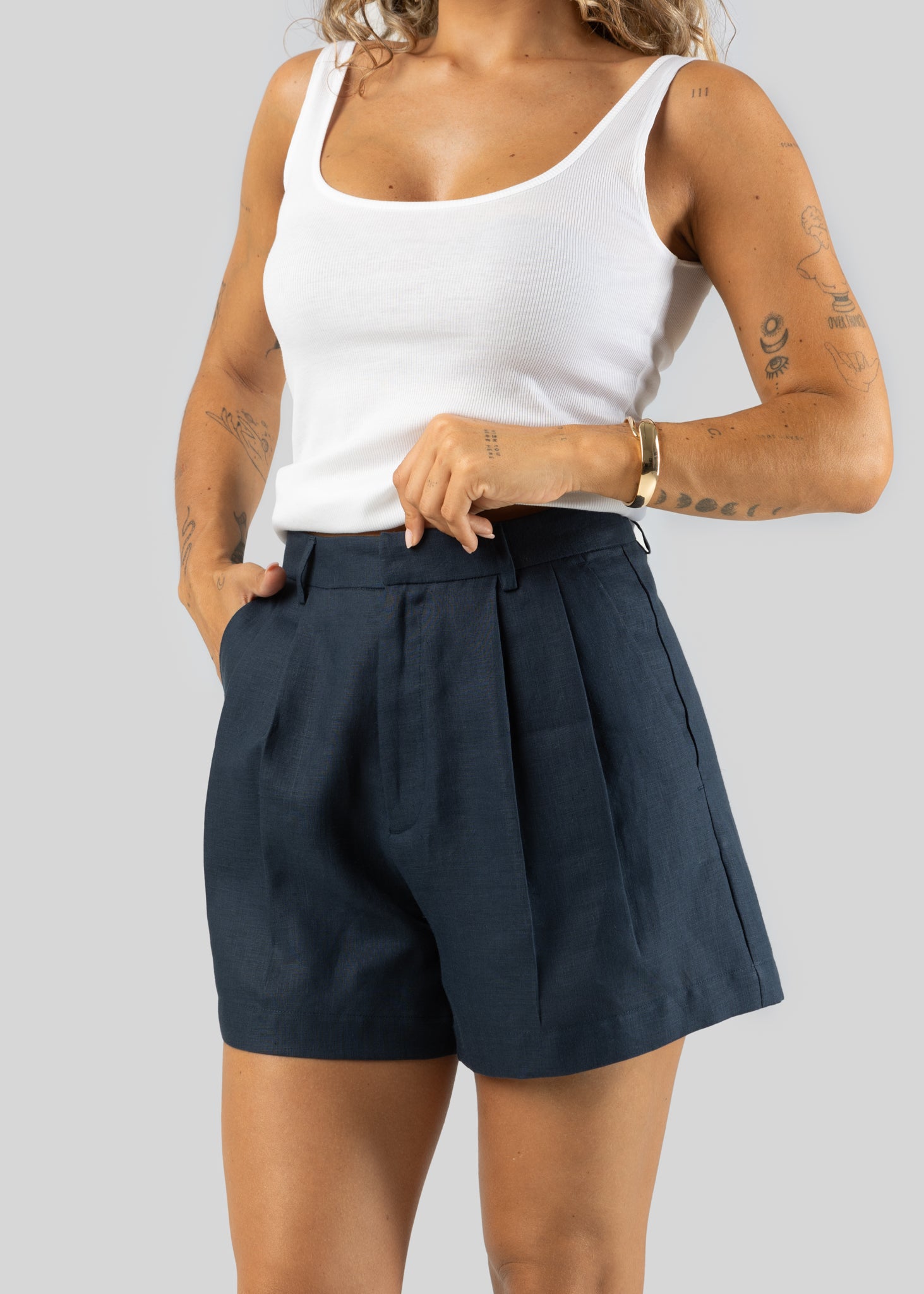 Hannah Linen Shorts - Navy Blue