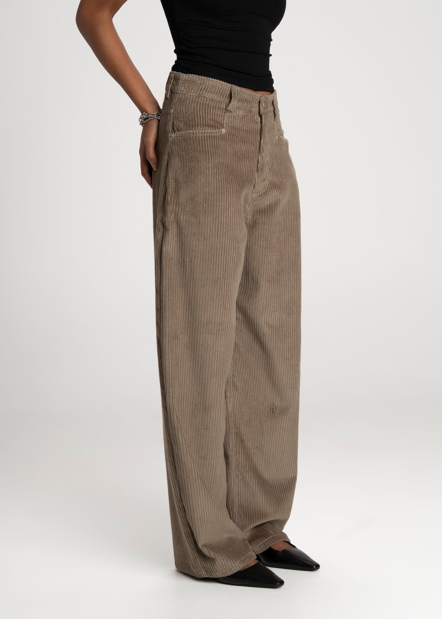 Ava Corduroy Barrel Trousers - Taupe