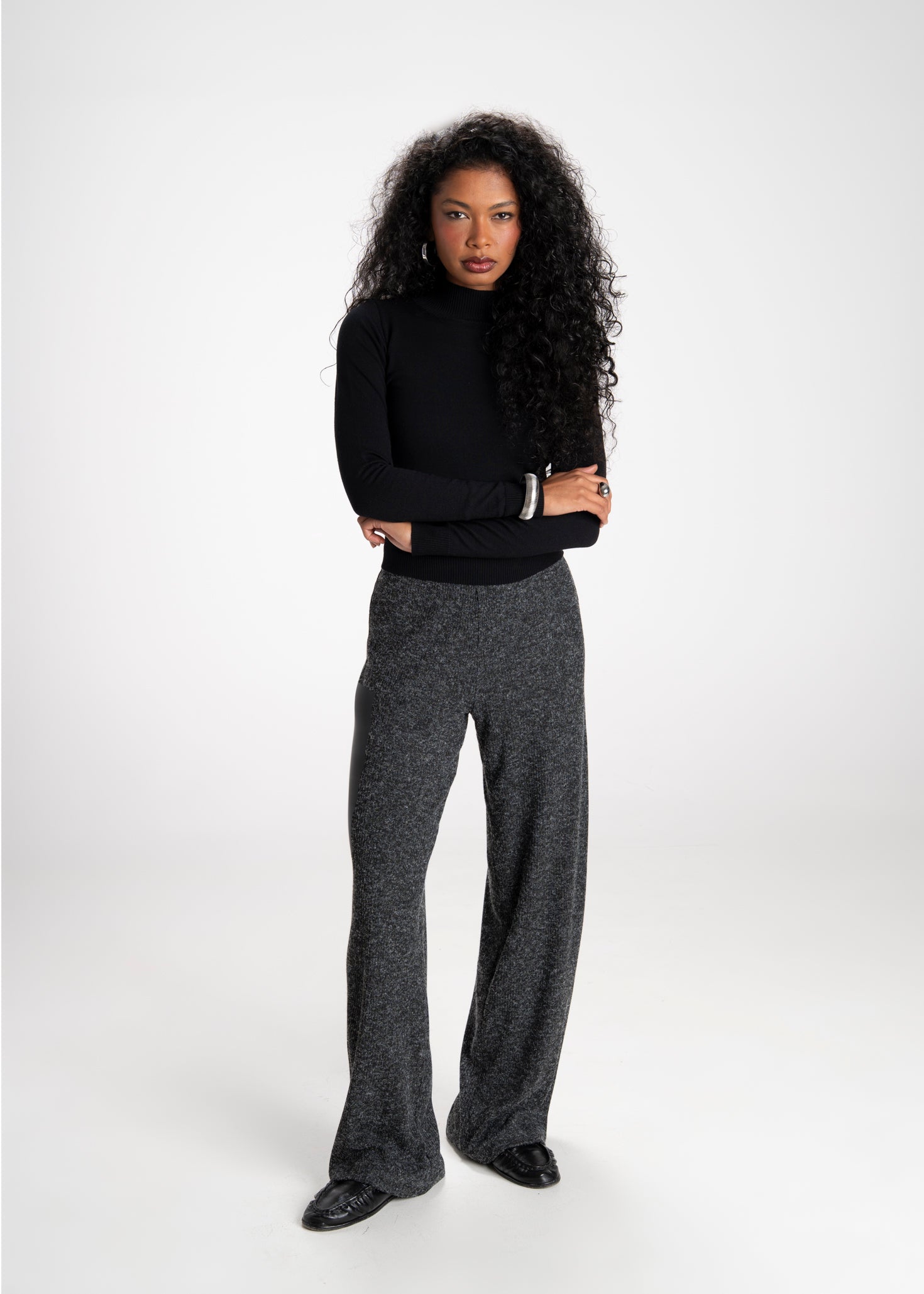 2nd Skin Knitted Mid-Neck Sweater - Black