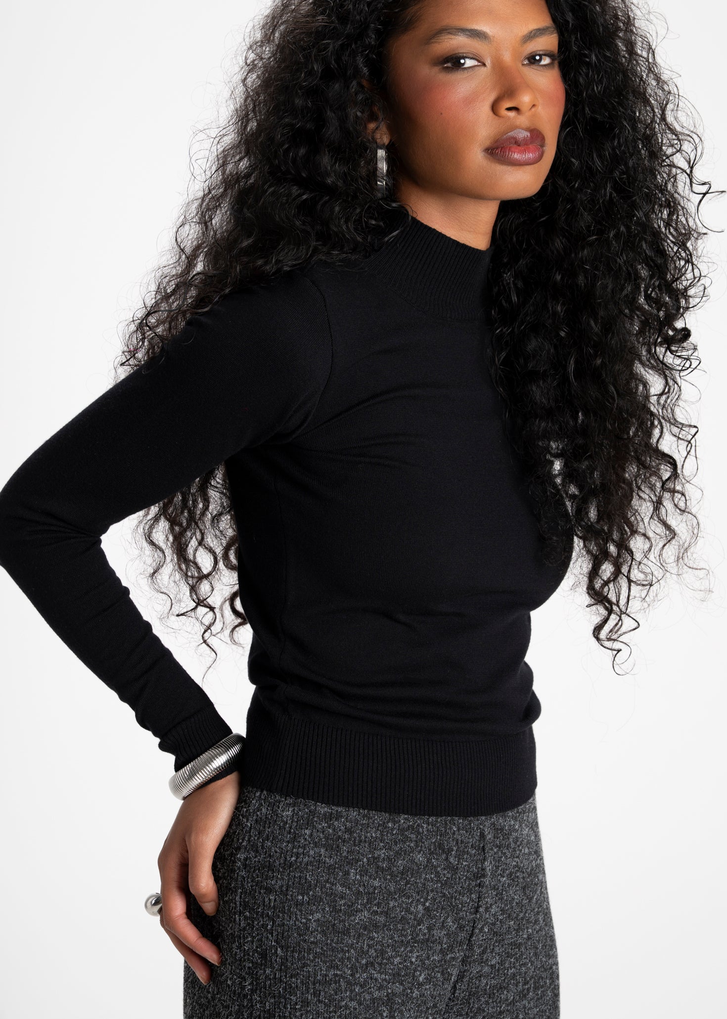 2nd Skin Knitted Mid-Neck Sweater - Black
