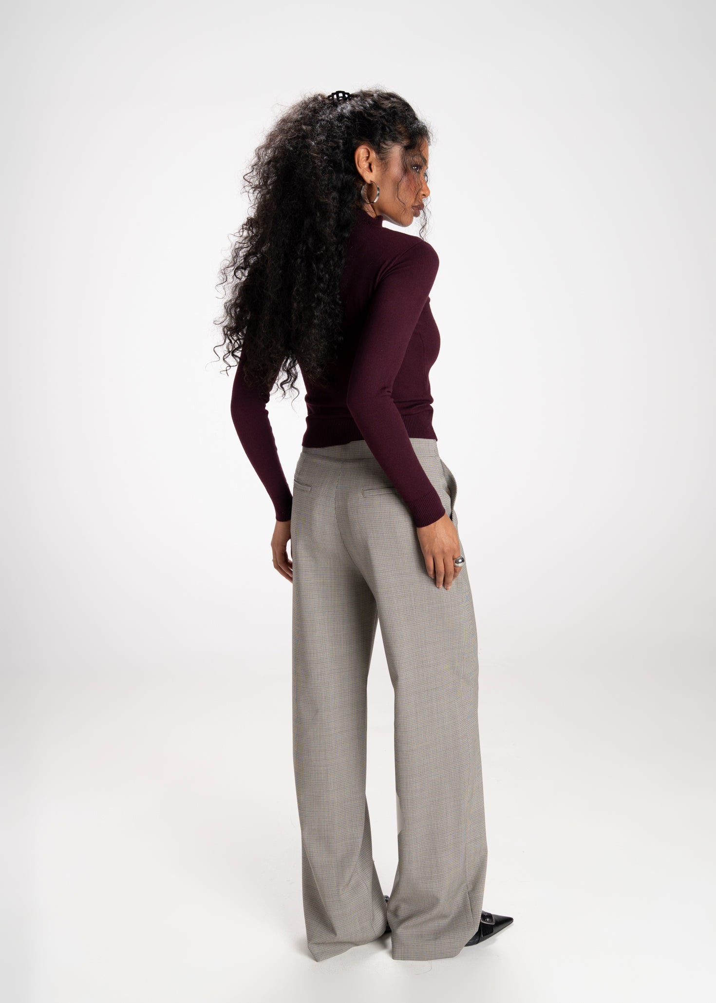 2nd Skin Knitted Mid-Neck Sweater - Bordeaux