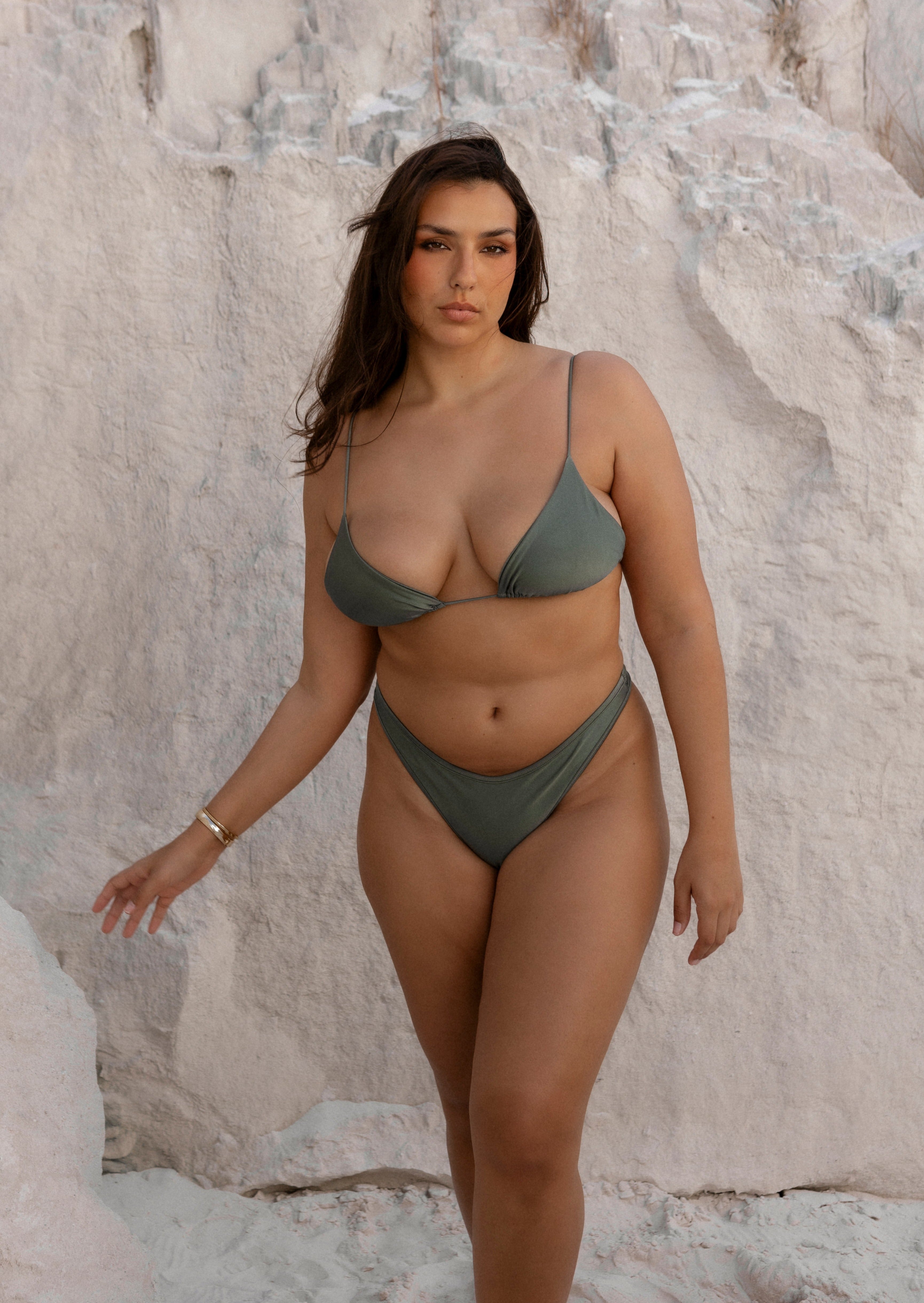 Chani V Cut Bottom - Green