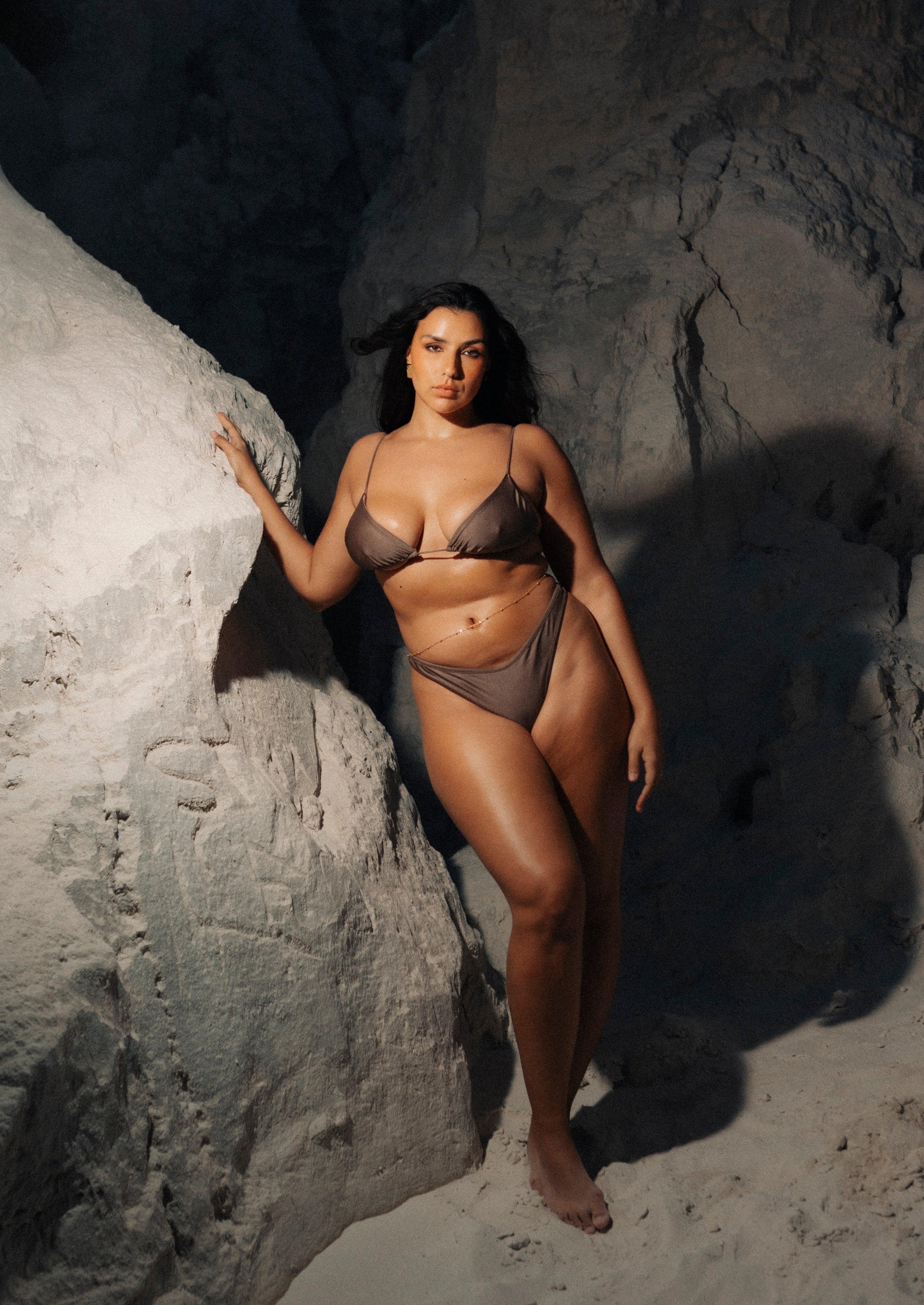 Chani V Cut Bottom - Taupe