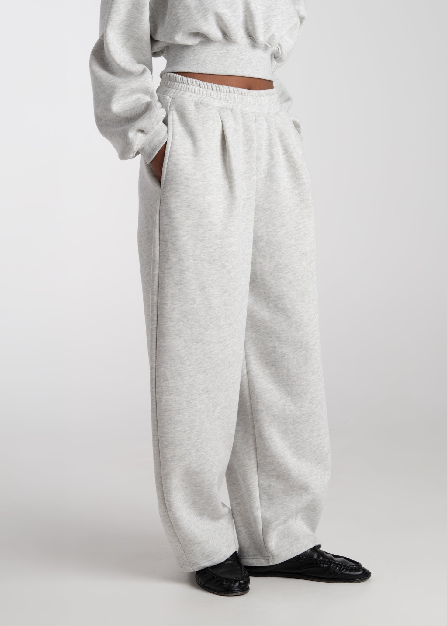 Comfort Fleece Barrel Sweatpants - Grey