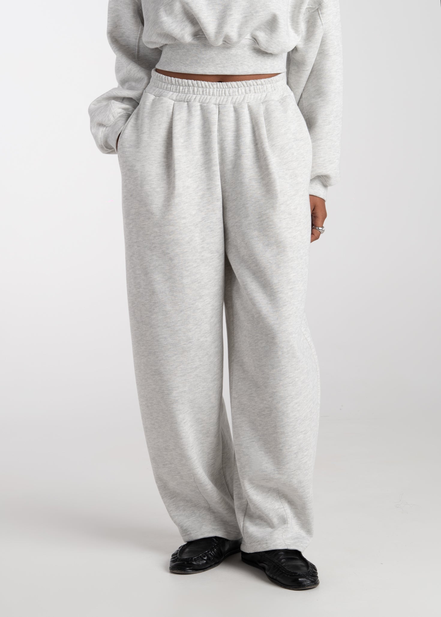 Comfort Fleece Barrel Sweatpants - Grey
