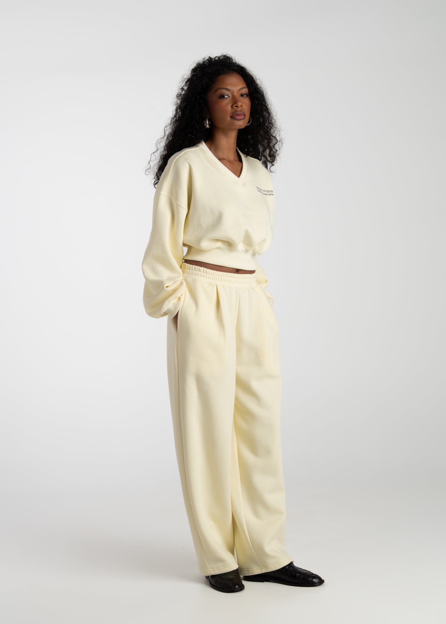 Comfort Fleece V-Neck Cropped Sweater - Baby Yellow