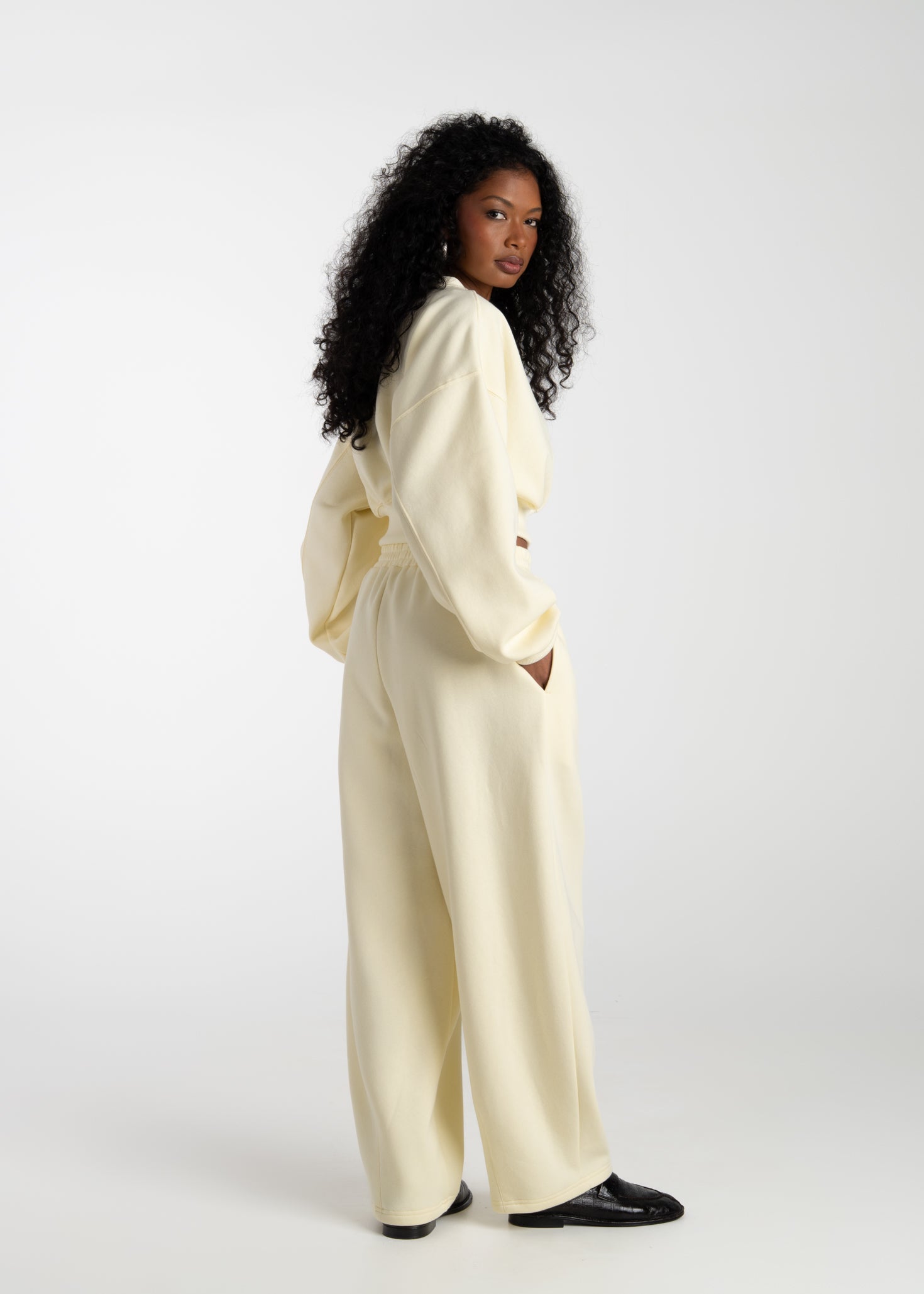 Comfort Fleece V-Neck Cropped Sweater - Baby Yellow