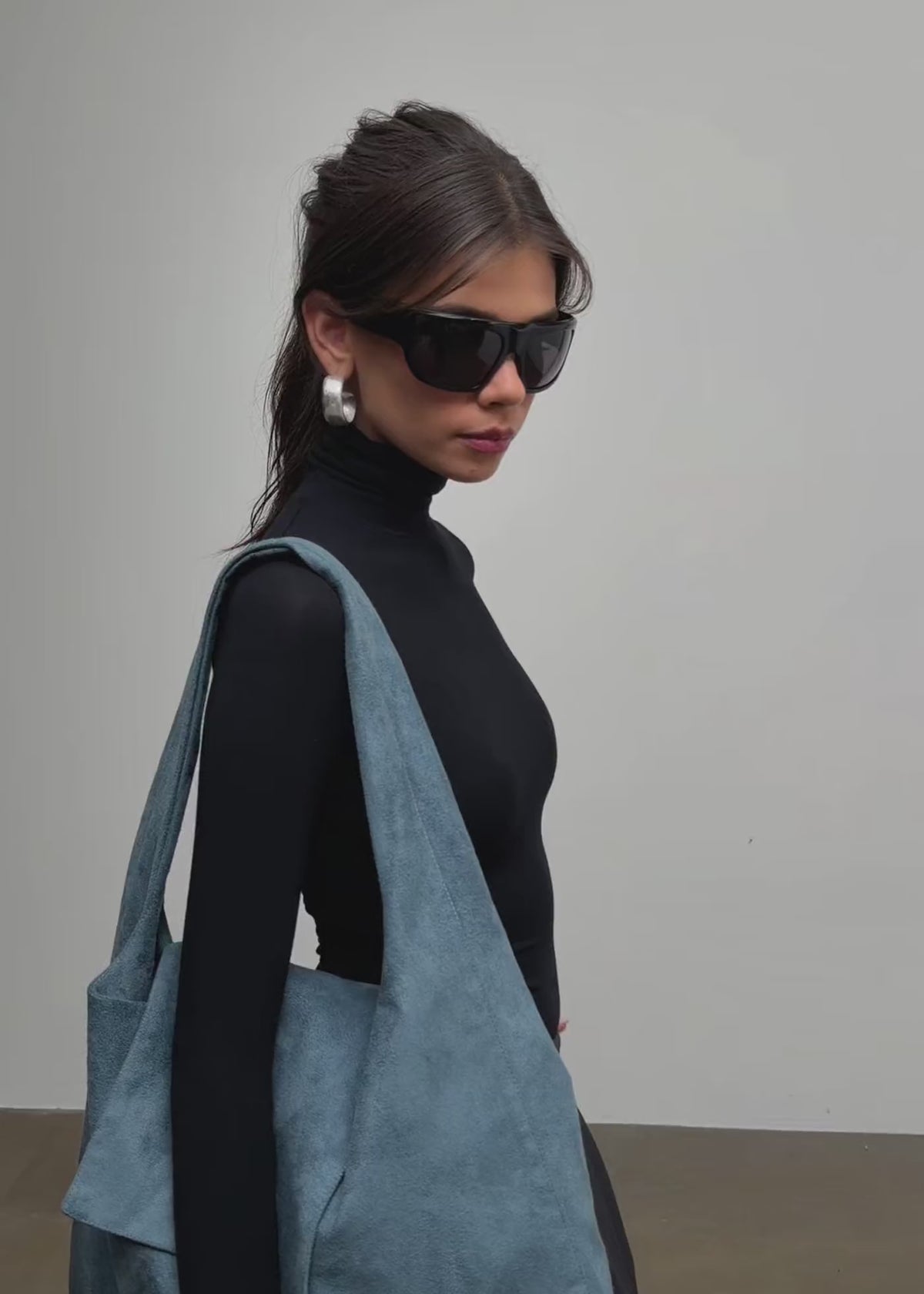 Ease Slouchy Shoulder Bag - Blue (Made to Order)