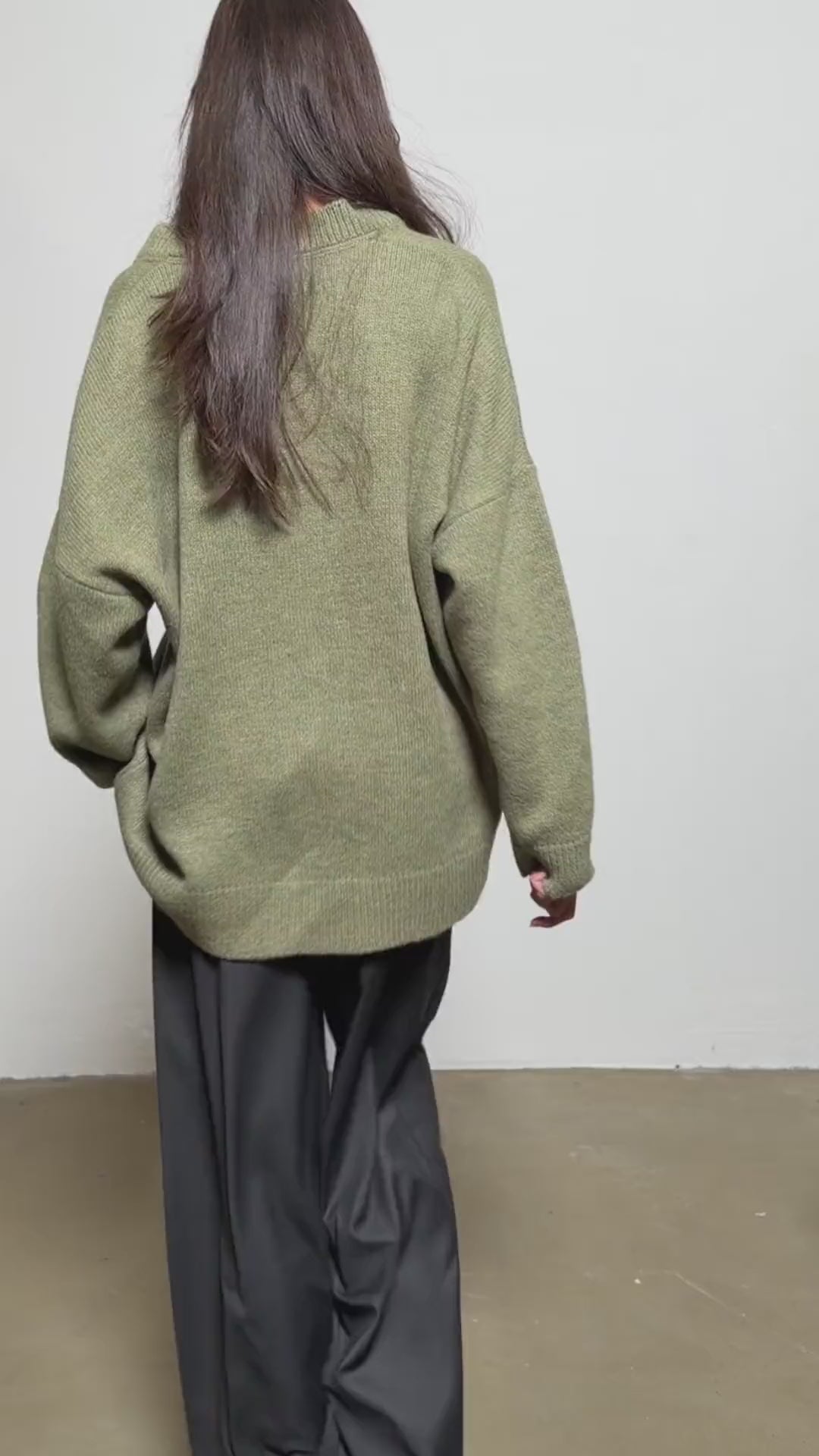 Milo Oversized V-Neck Cardigan – Sage Green