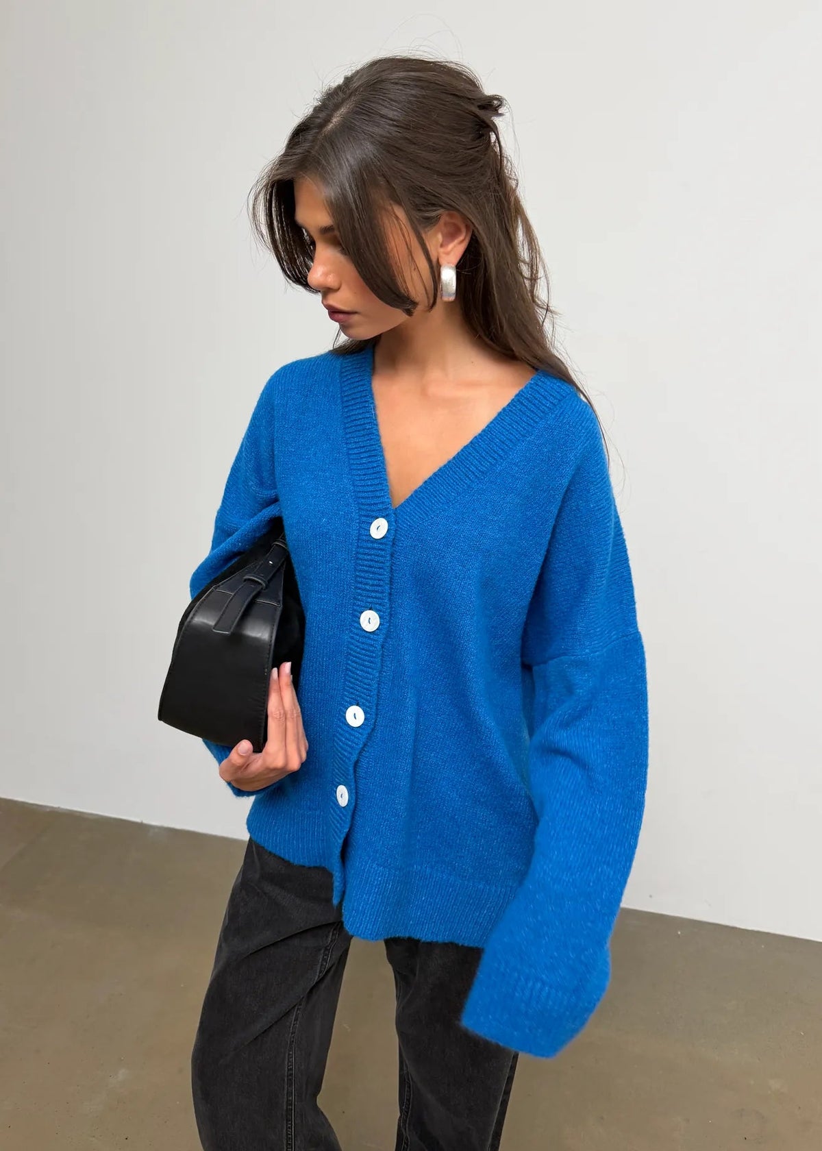 Milo Oversized V-Neck Cardigan – Cobalt Blue
