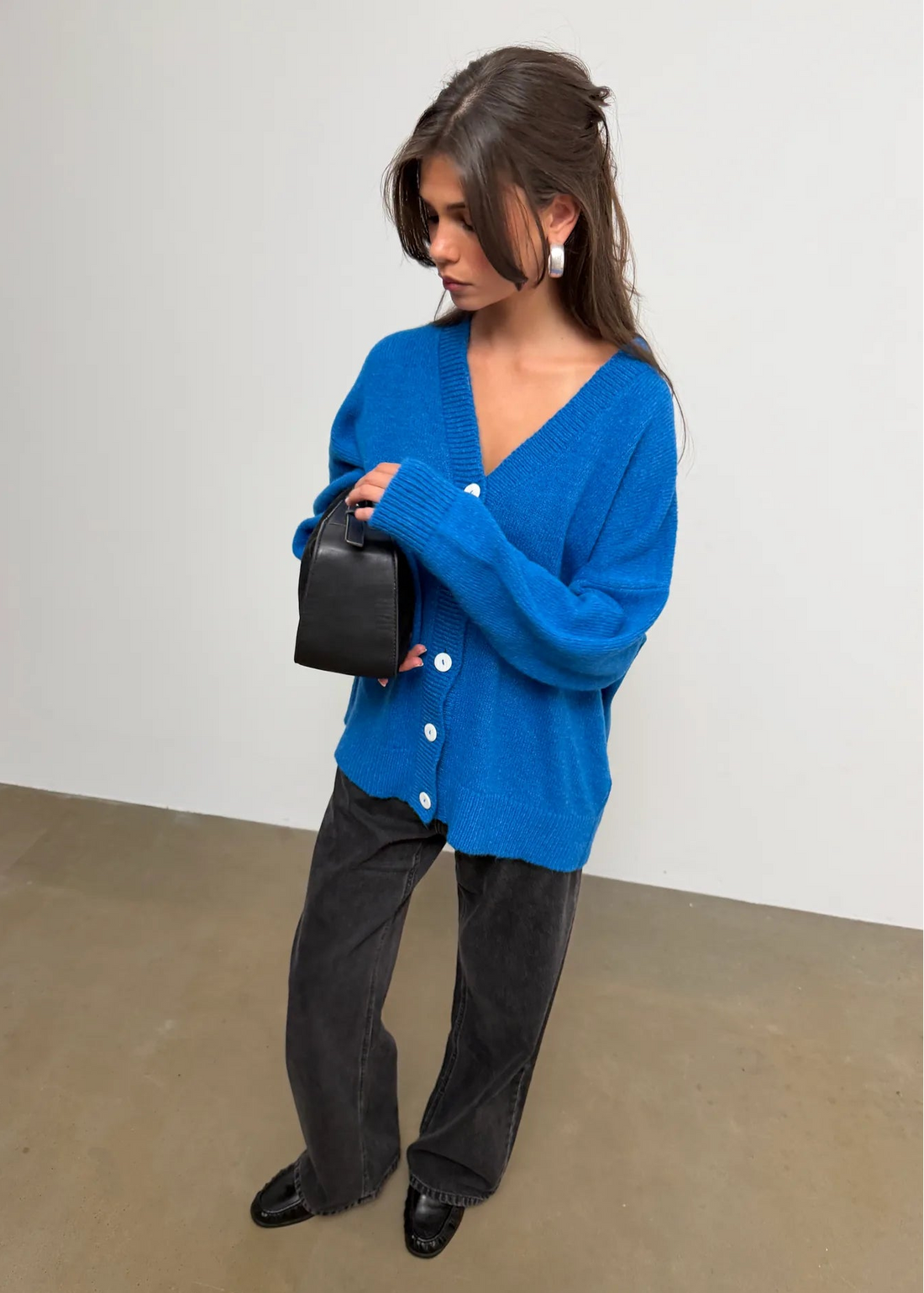 Milo Oversized V-Neck Cardigan – Cobalt Blue