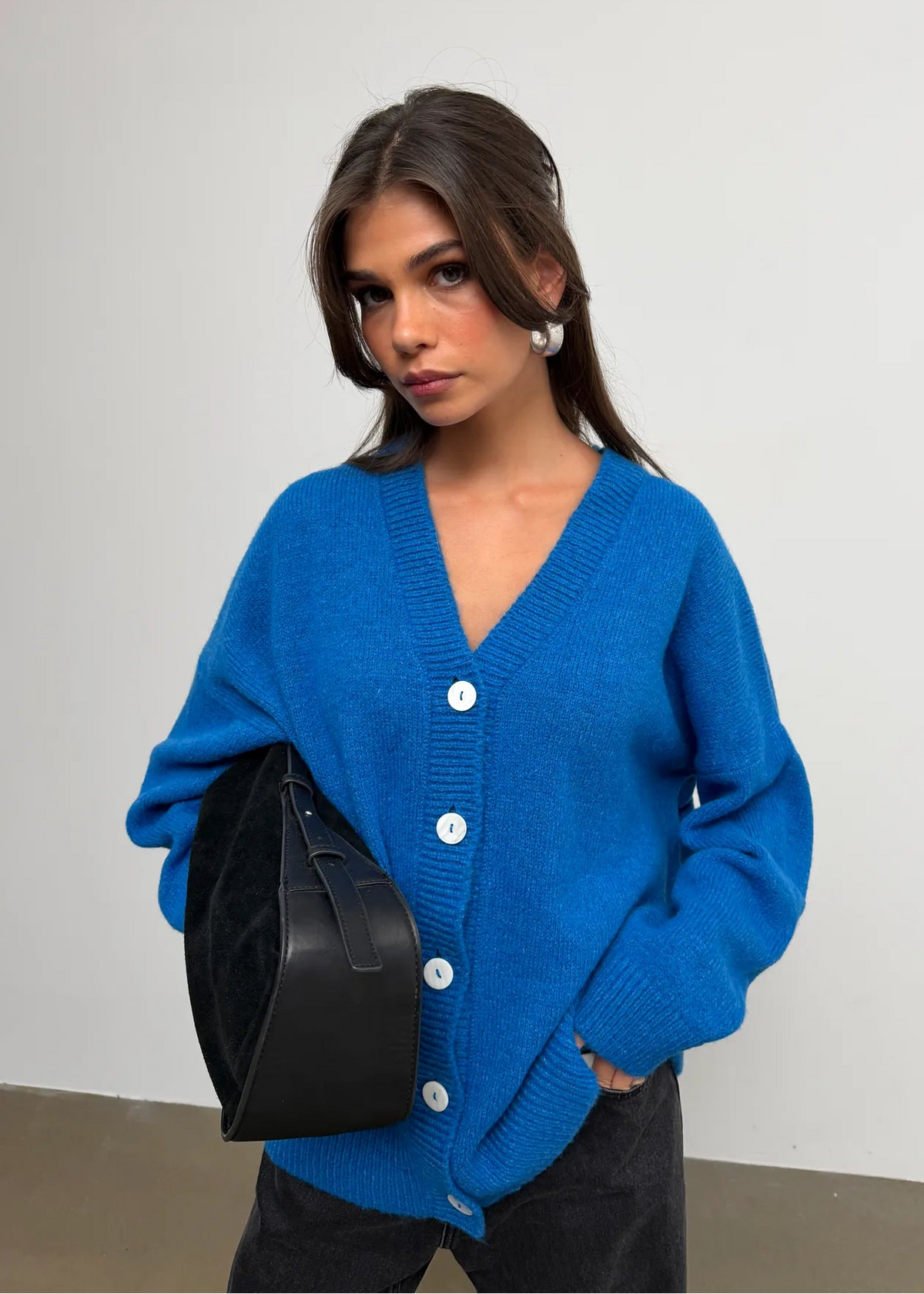 Milo Oversized V-Neck Cardigan – Cobalt Blue