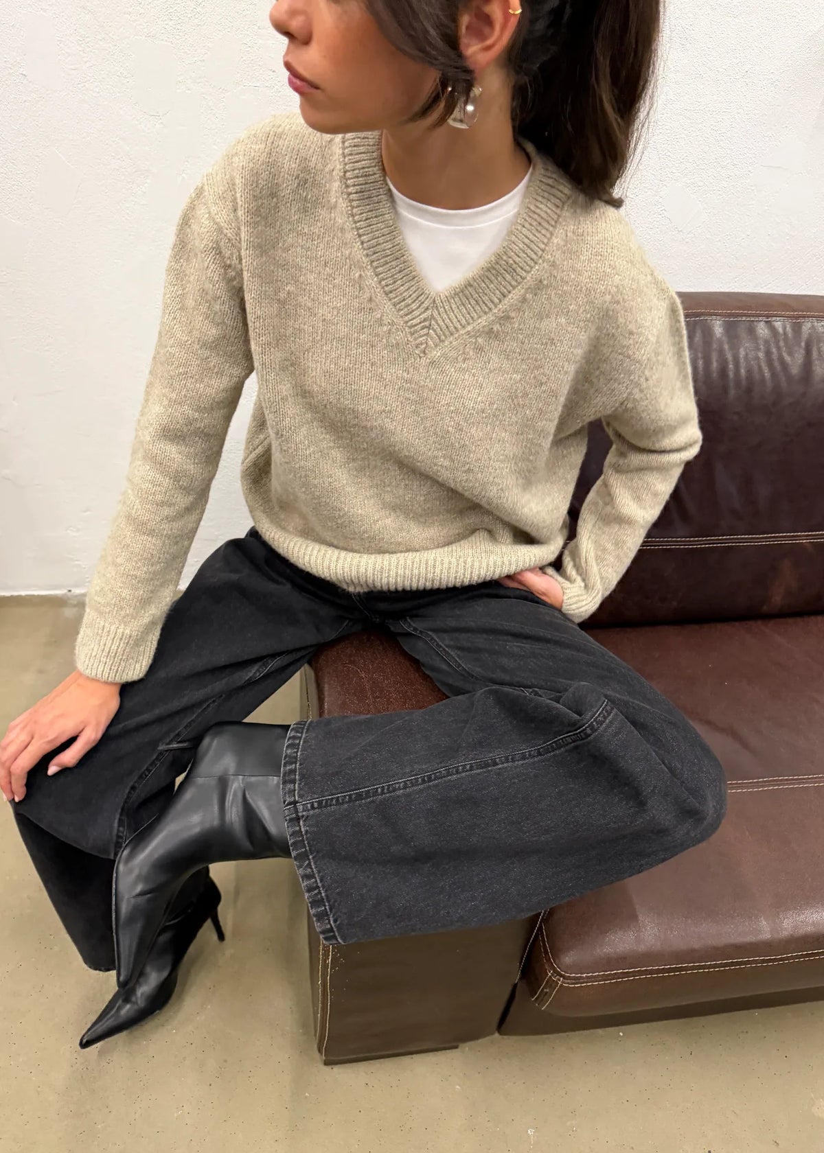 Zoe Oversized V-Neck Sweater – Oatmeal