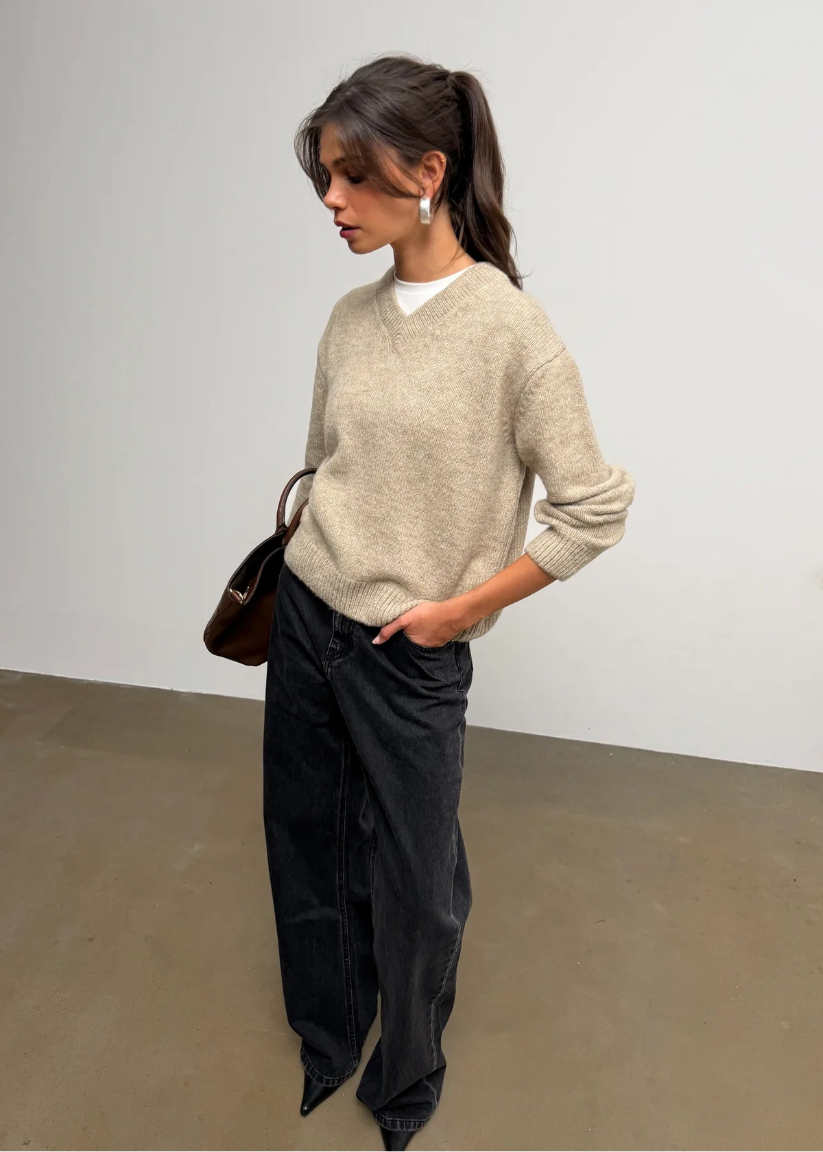 Zoe Oversized V-Neck Sweater – Oatmeal