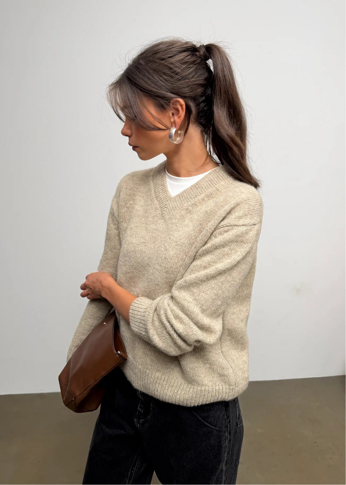Zoe Oversized V-Neck Sweater – Oatmeal