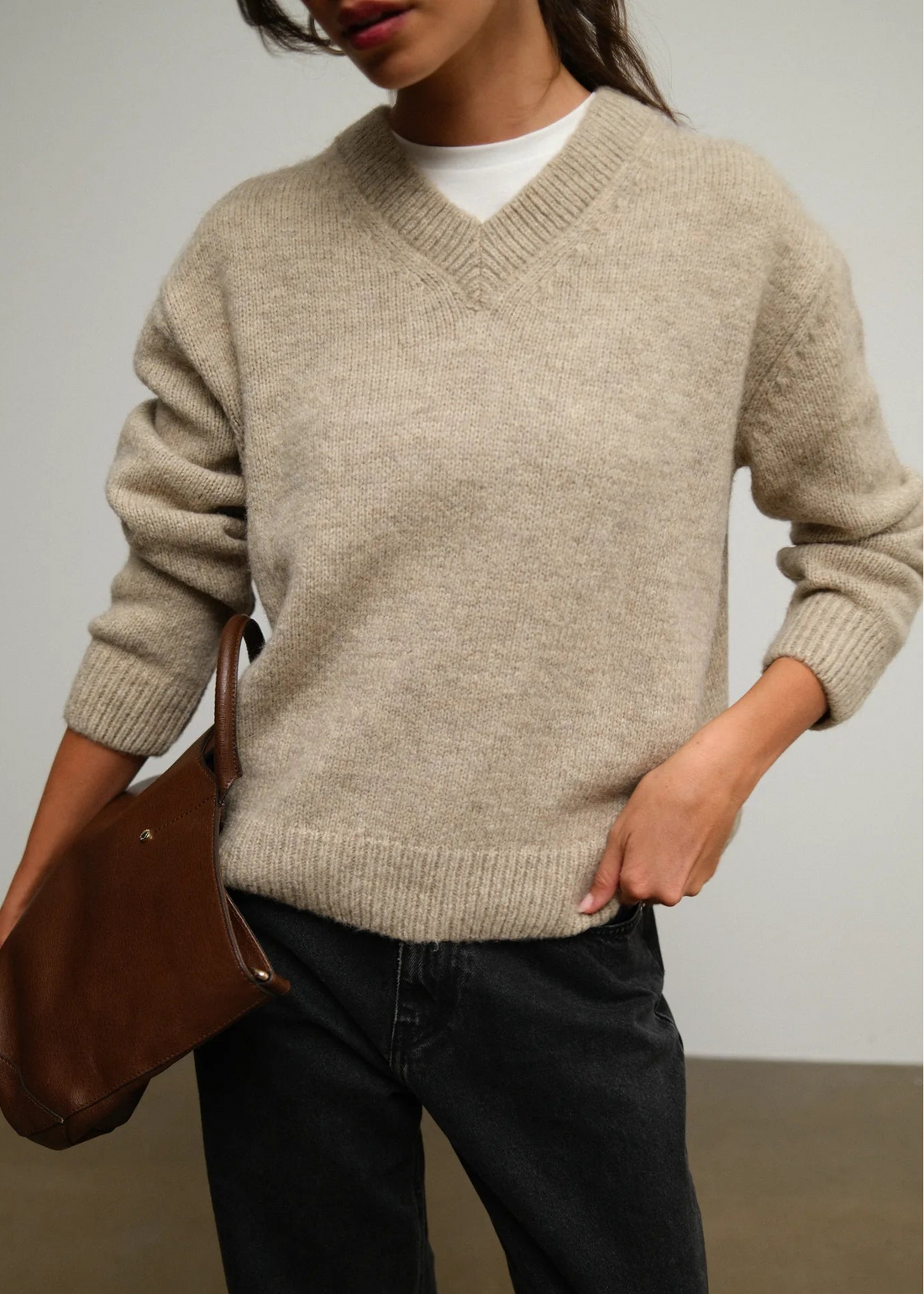 Zoe Oversized V-Neck Sweater – Oatmeal