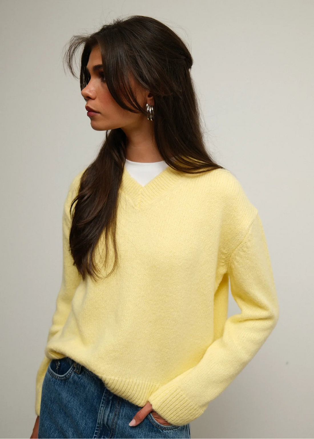 Zoe Oversized V-Neck Sweater – Yellow